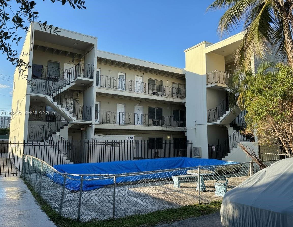 1400 111th St Unit , Miami, Florida 33161
