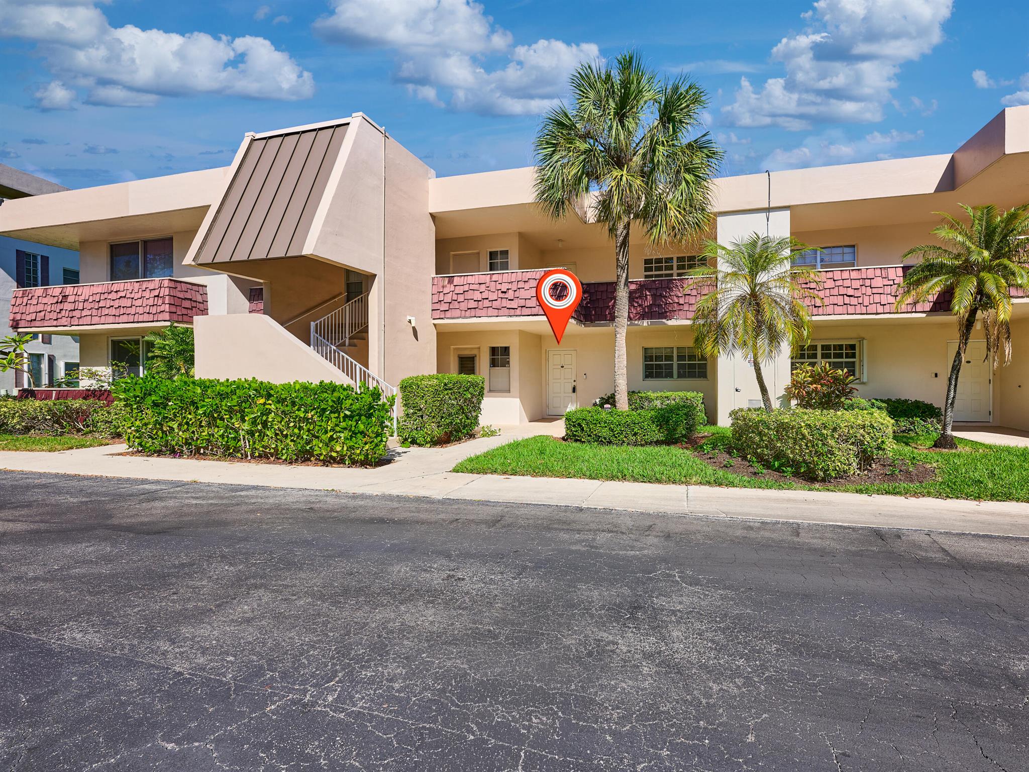 No 4 Palm-Aire Country CL