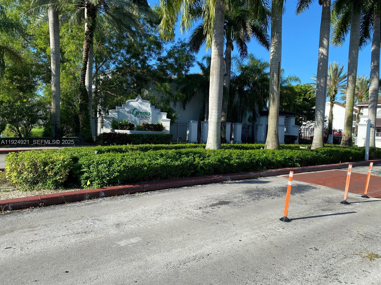 The Greens At Doral Condo