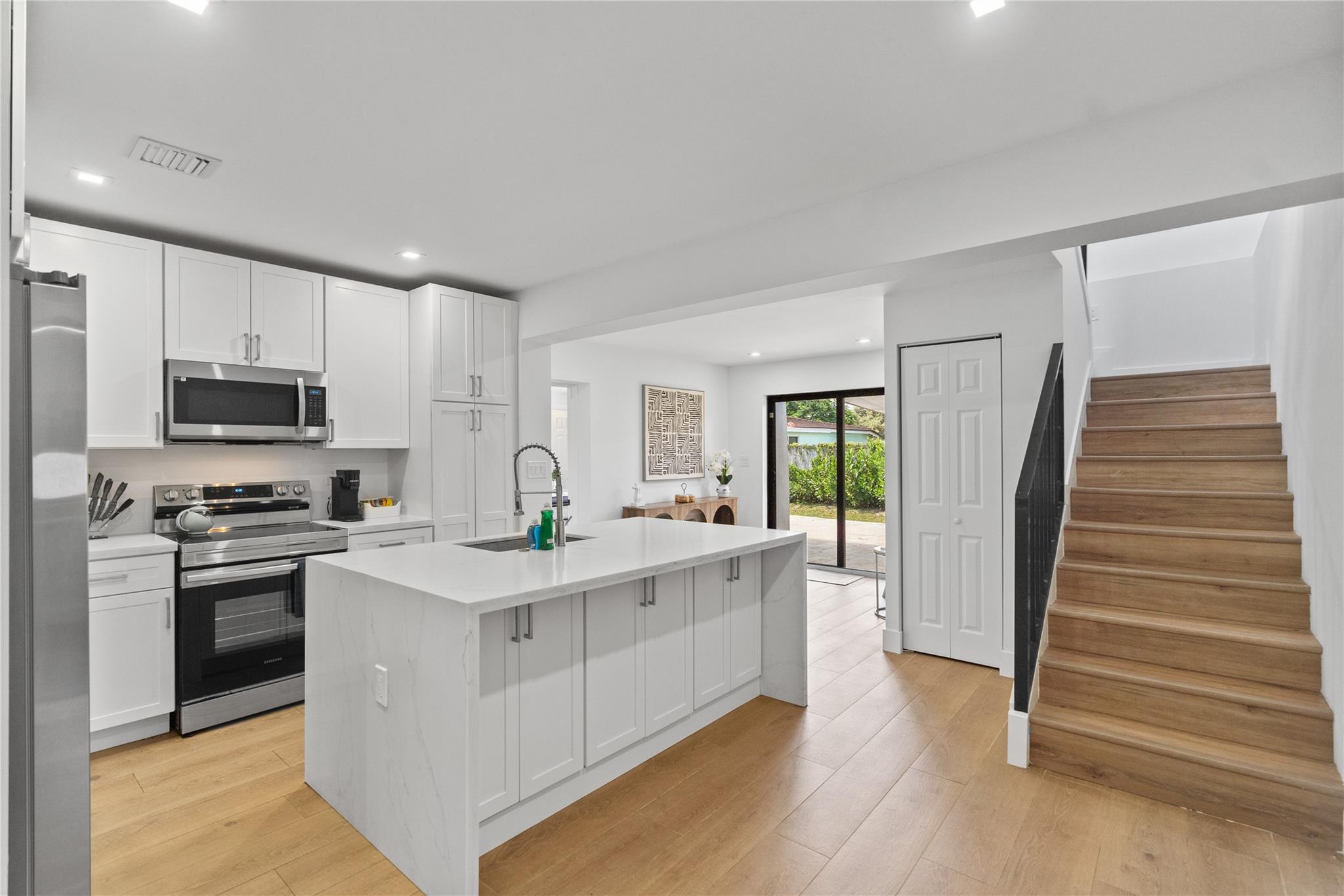 Homes for sale in Fort Lauderdale, FL | 1561 Sw 23Rd Ave, Fort Lauderdale, FL 33312 | MLS# F10539447