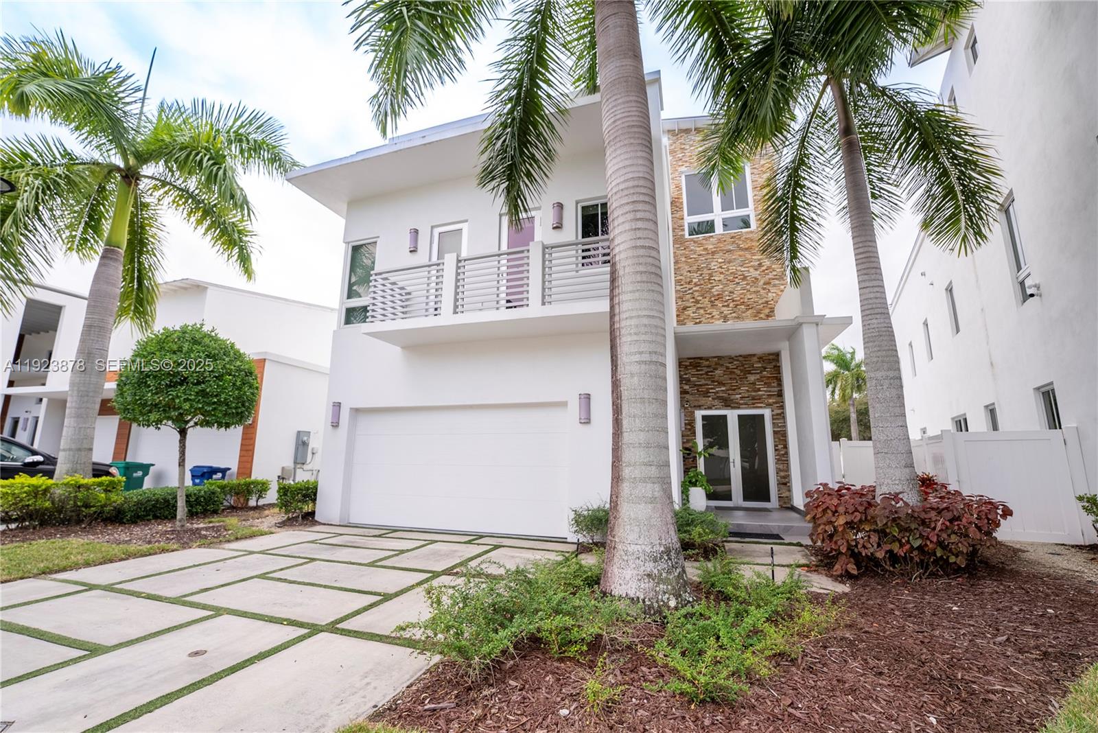 Oasis Park Square At Doral