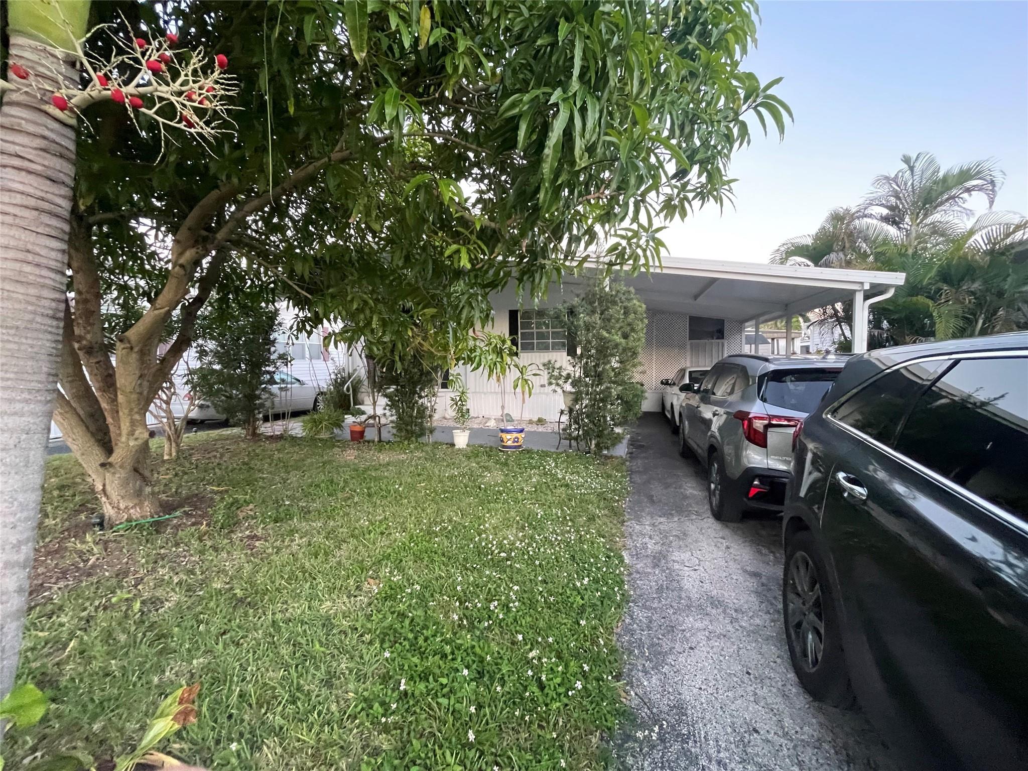 Homes for sale in Fort Lauderdale, FL | 5580 Sw 32Nd Ter, Fort Lauderdale, FL 33312 | MLS# F10539600