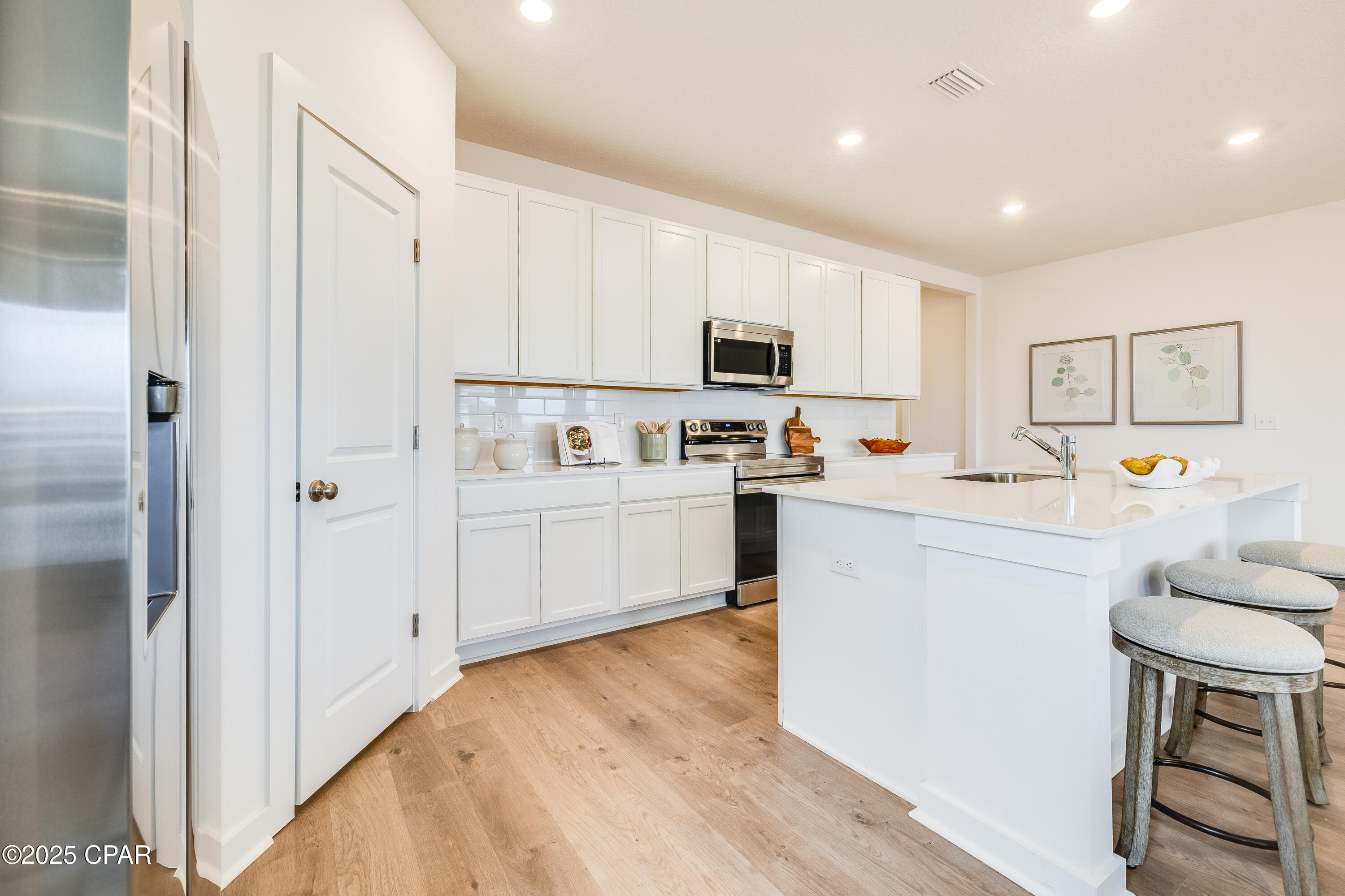 Image 6 For 3940 Alwyn Cashe Avenue 73