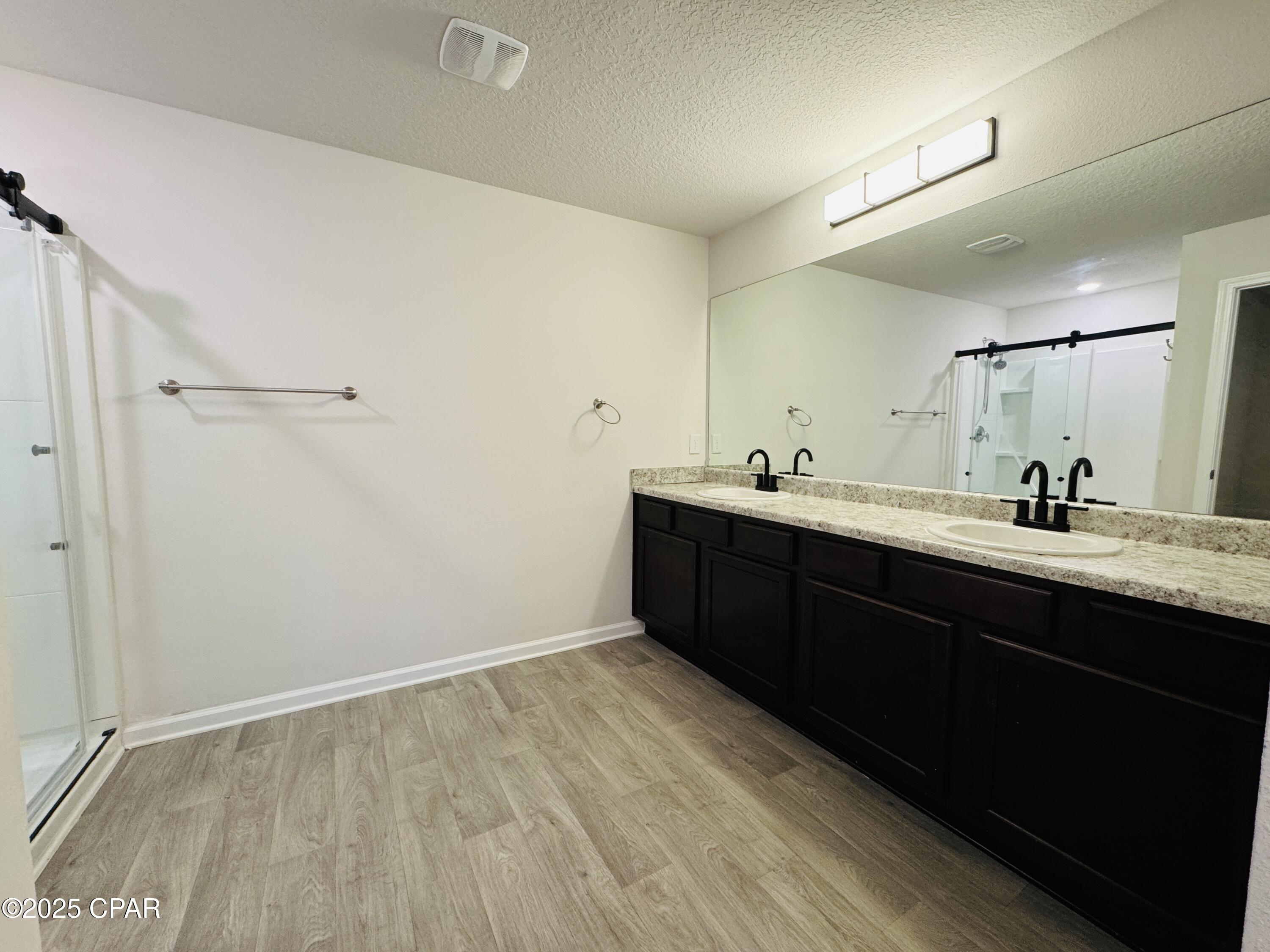 Image 21 For 339 Highbrook Road