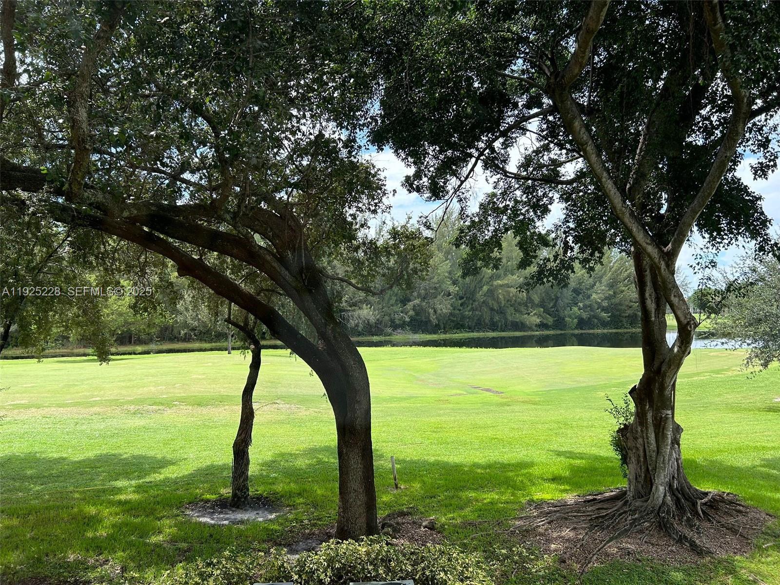 Cambridge At Century Vill