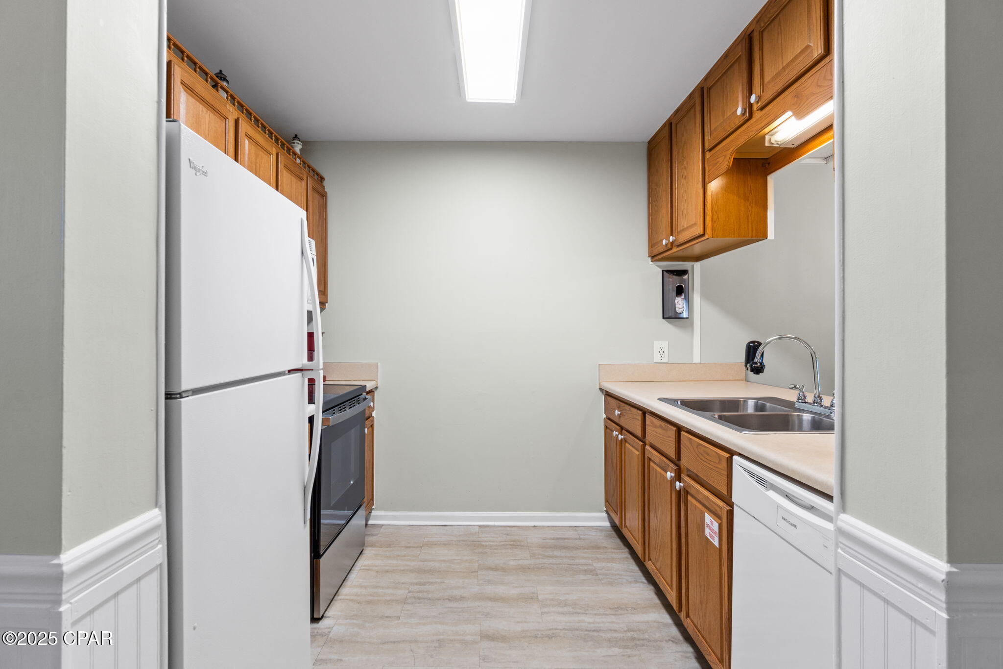 Image 5 For 6215 Thomas Drive 101