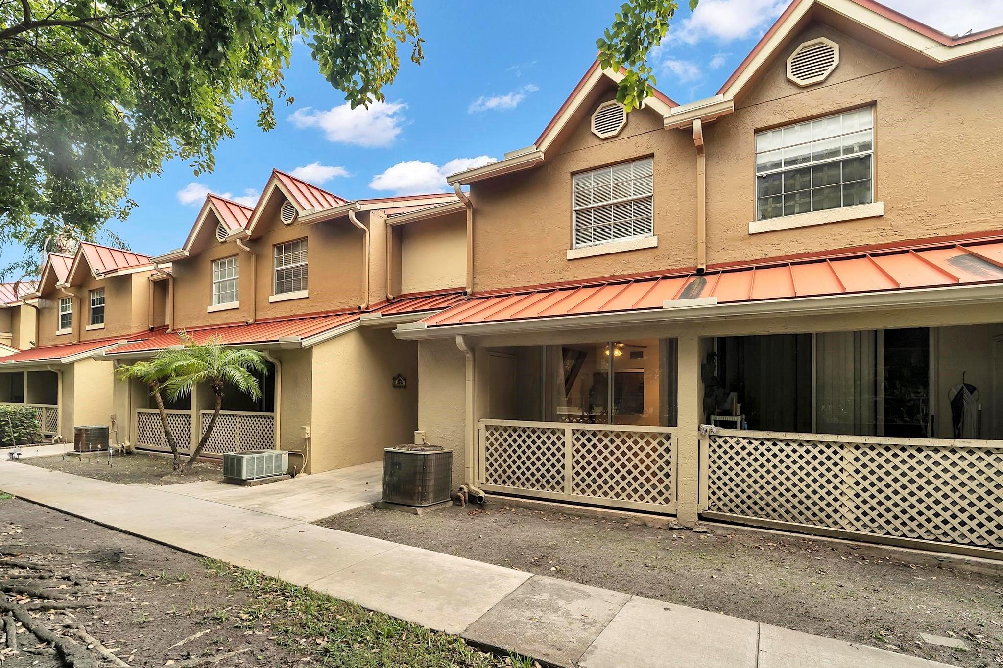 La Hacienda Country Club