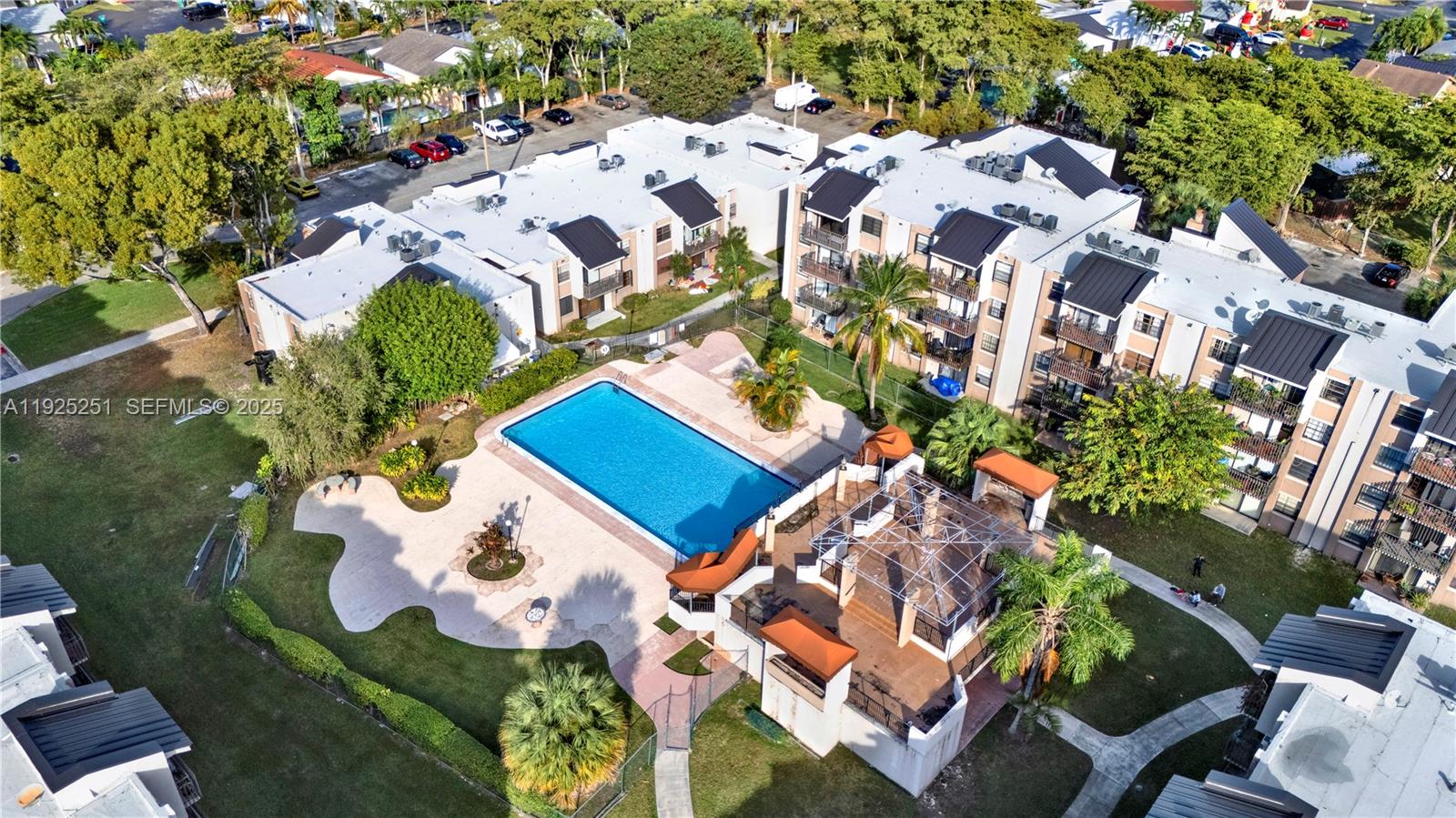 Westbird Village Condo