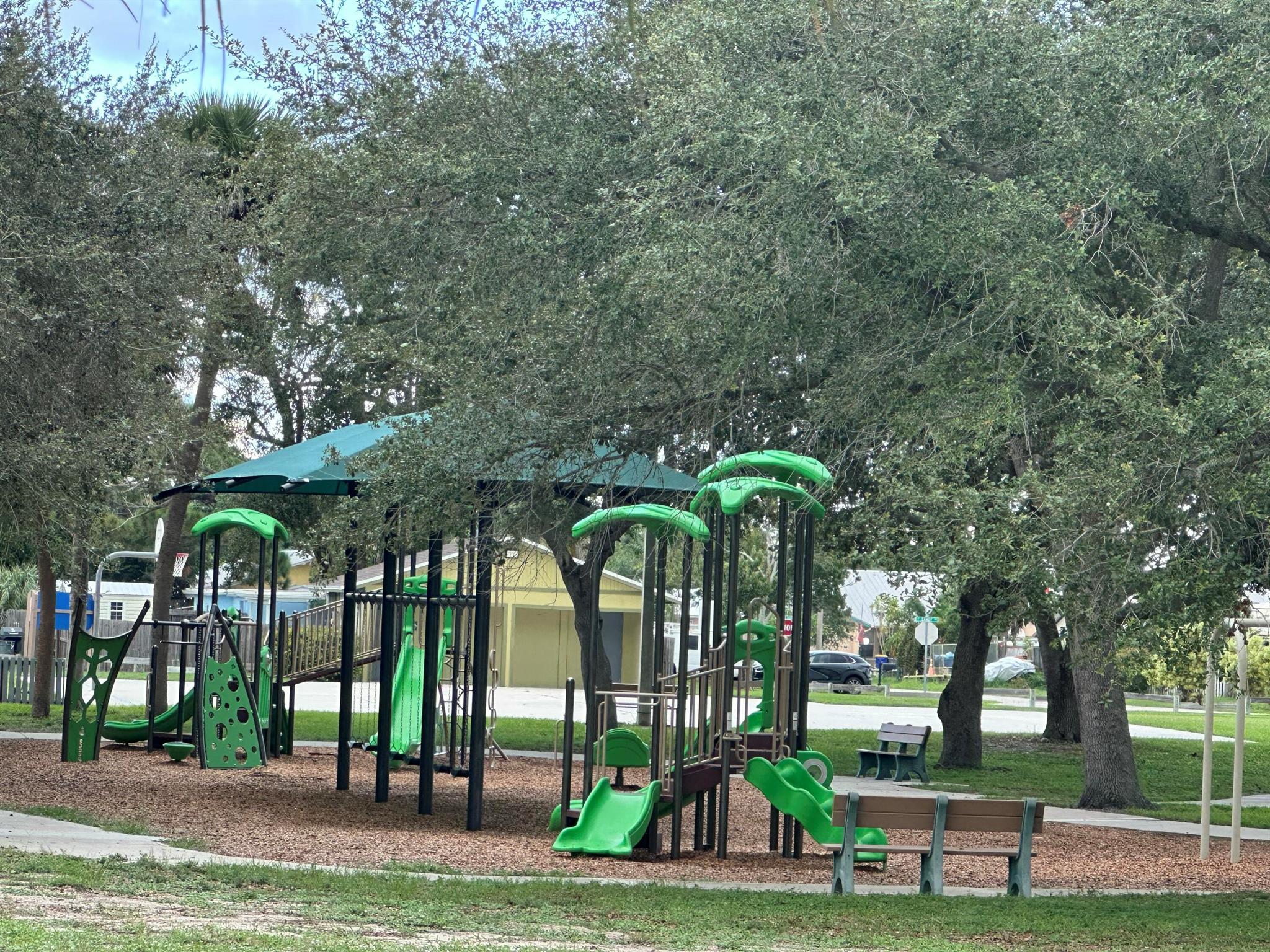 Homes for sale in Hobe Sound, FL | 8812 Se Sandridge Avenue, Hobe Sound, FL 33455 | MLS# R11145321