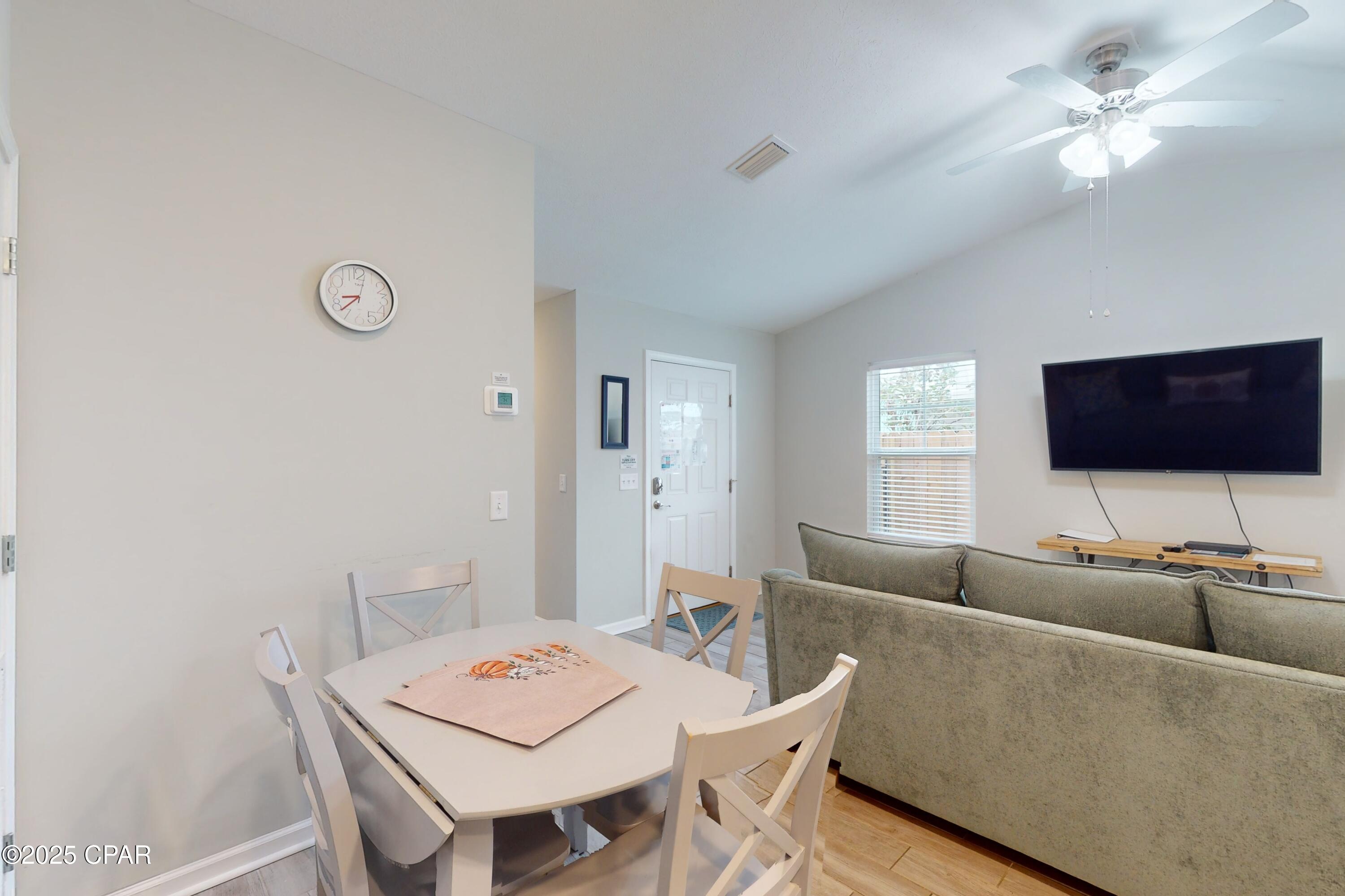 Image 9 For 6128 Loquat Avenue