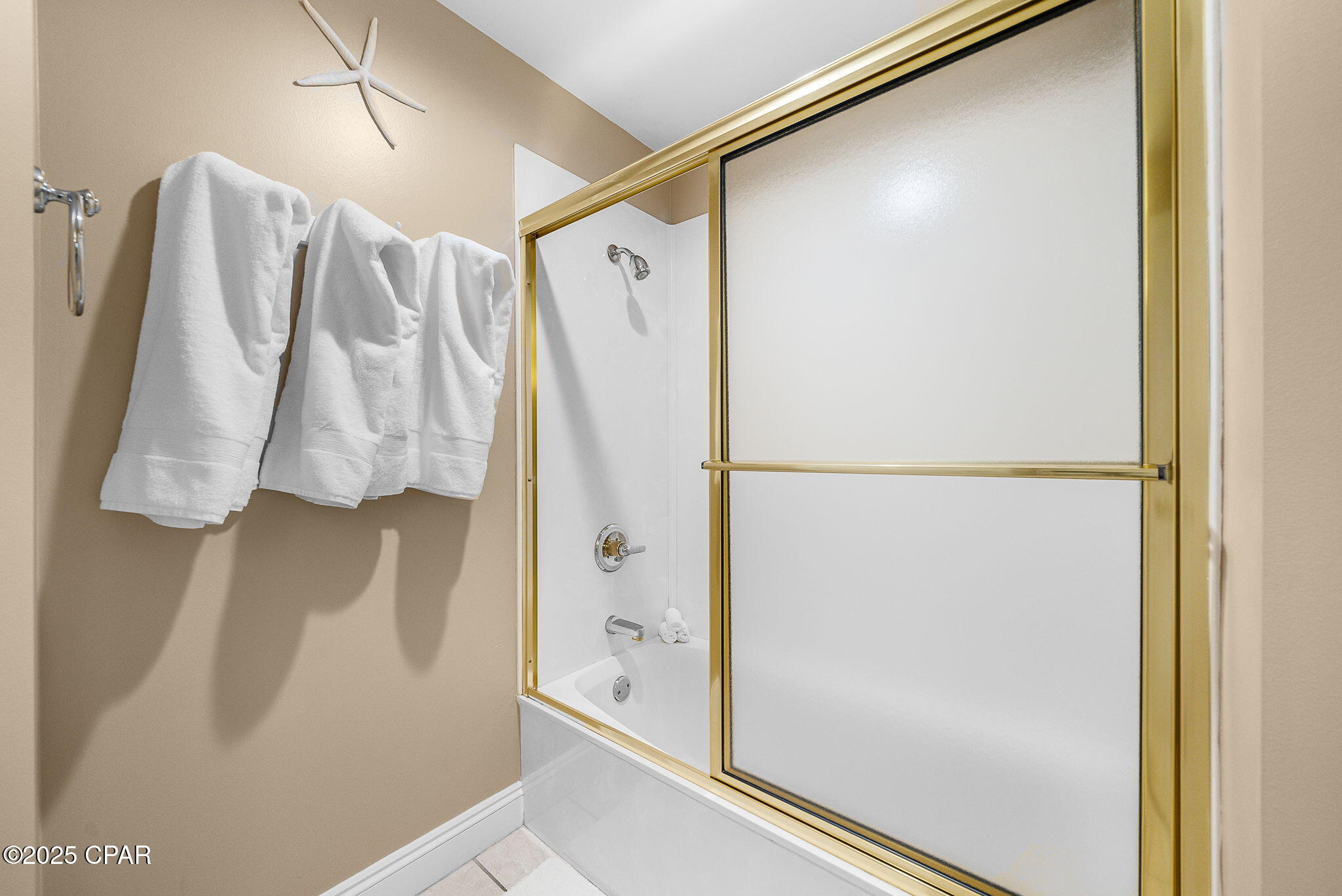 Image 25 For 8715 Surf Drive 107a