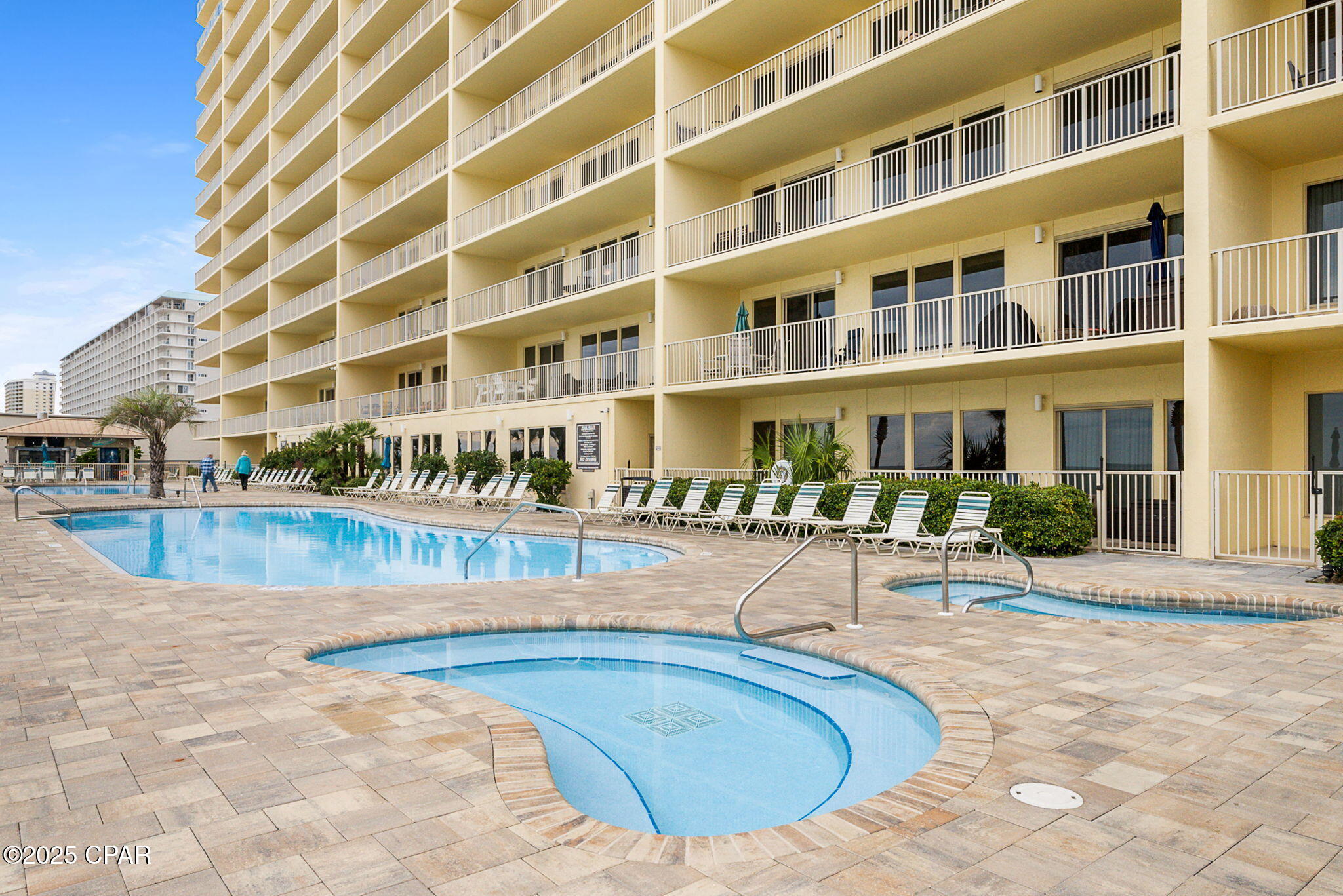 Image 33 For 8715 Surf Drive 107a