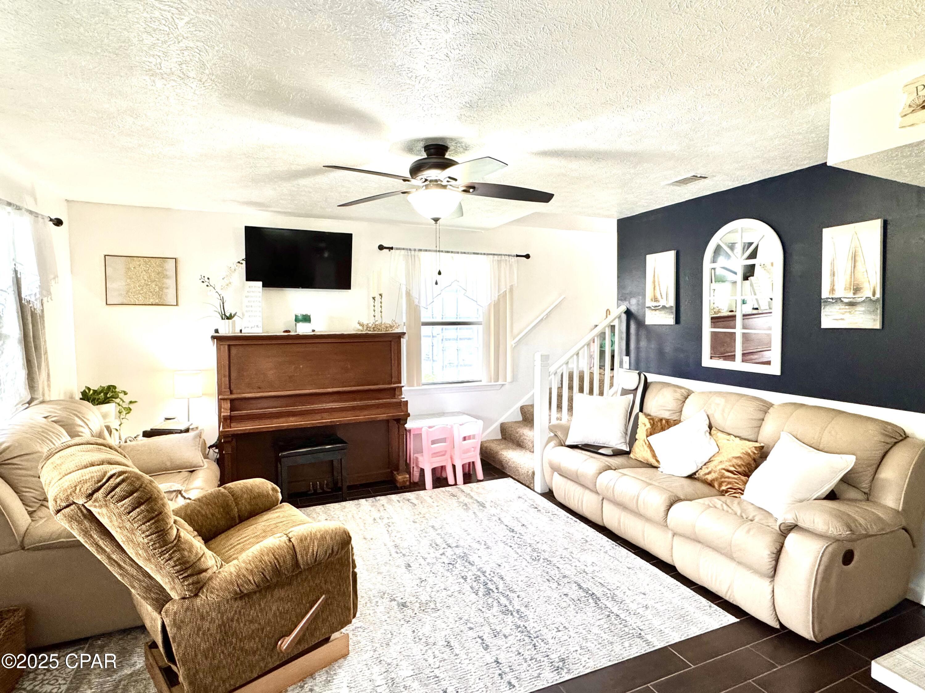 Image 10 For 2222 29th Plaza