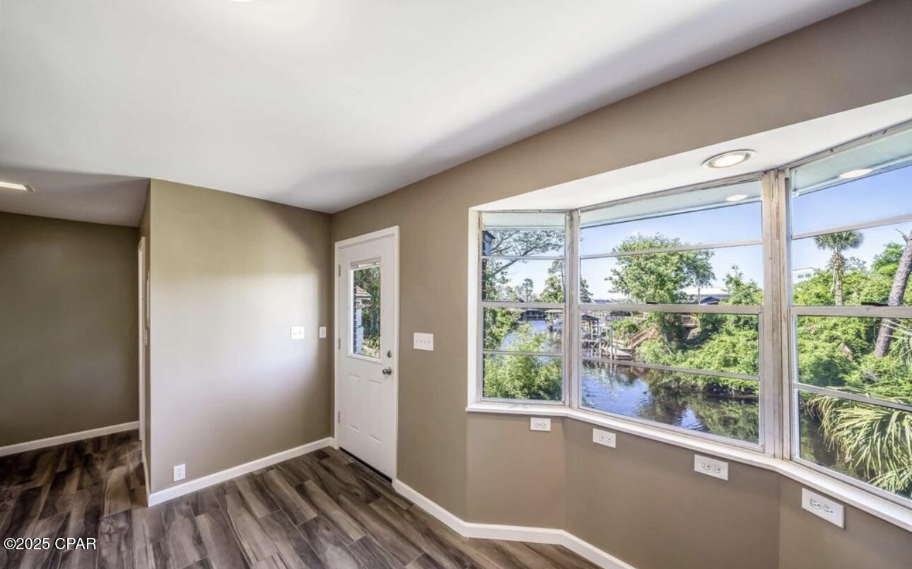 Image 15 For 2222 29th Plaza