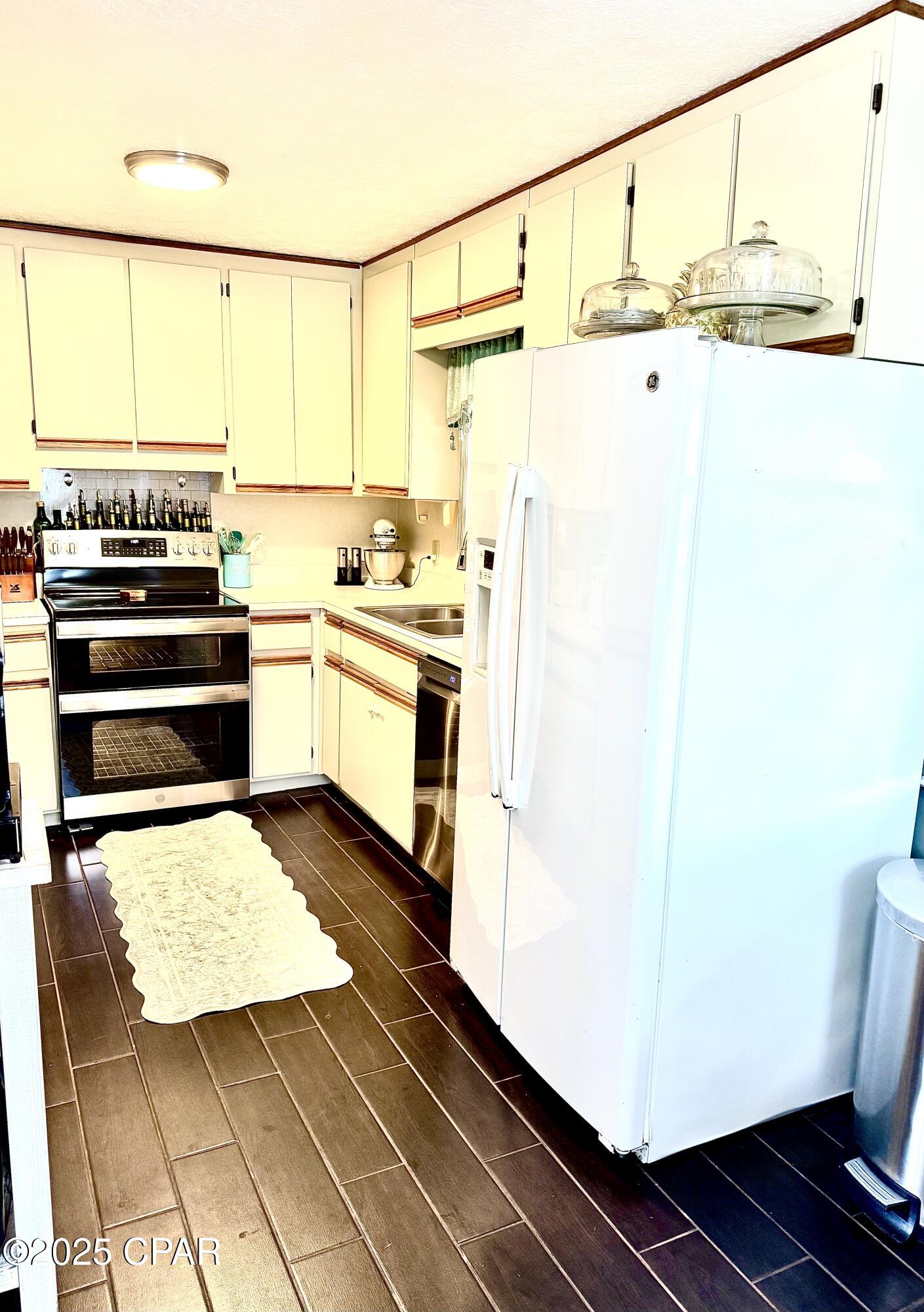 Image 8 For 2222 29th Plaza