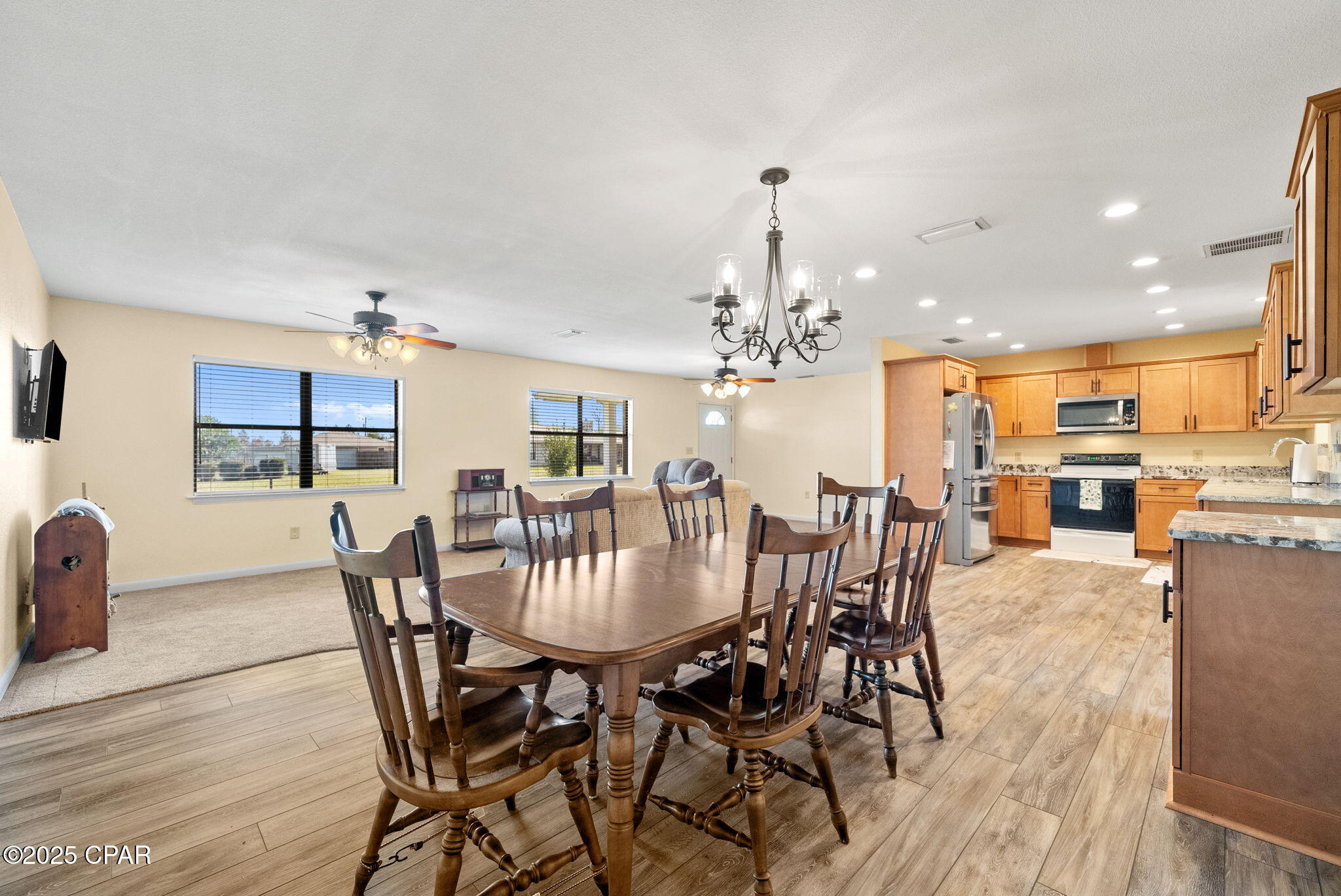 Image 11 For 5544 Lakewood Circle