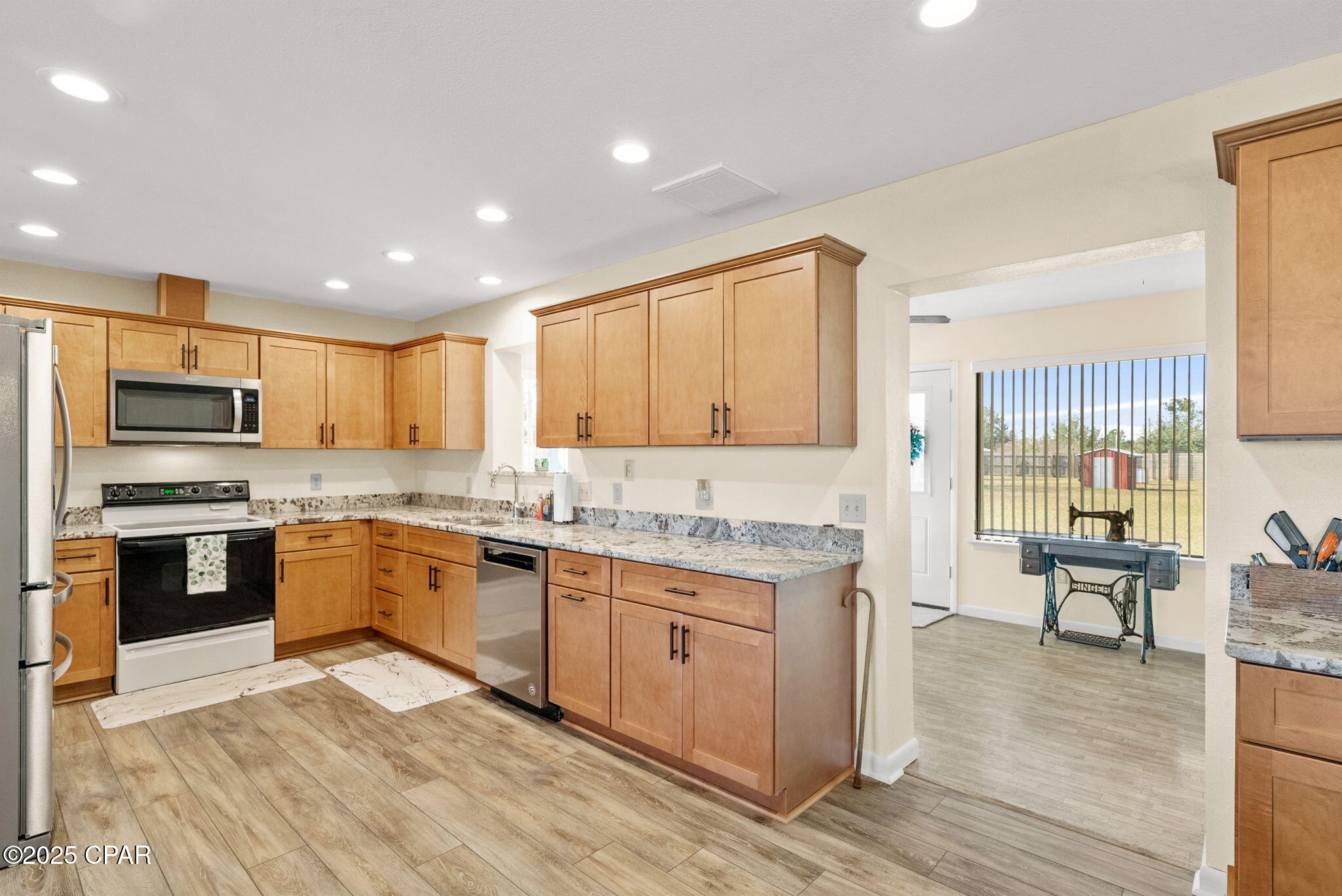 Image 13 For 5544 Lakewood Circle