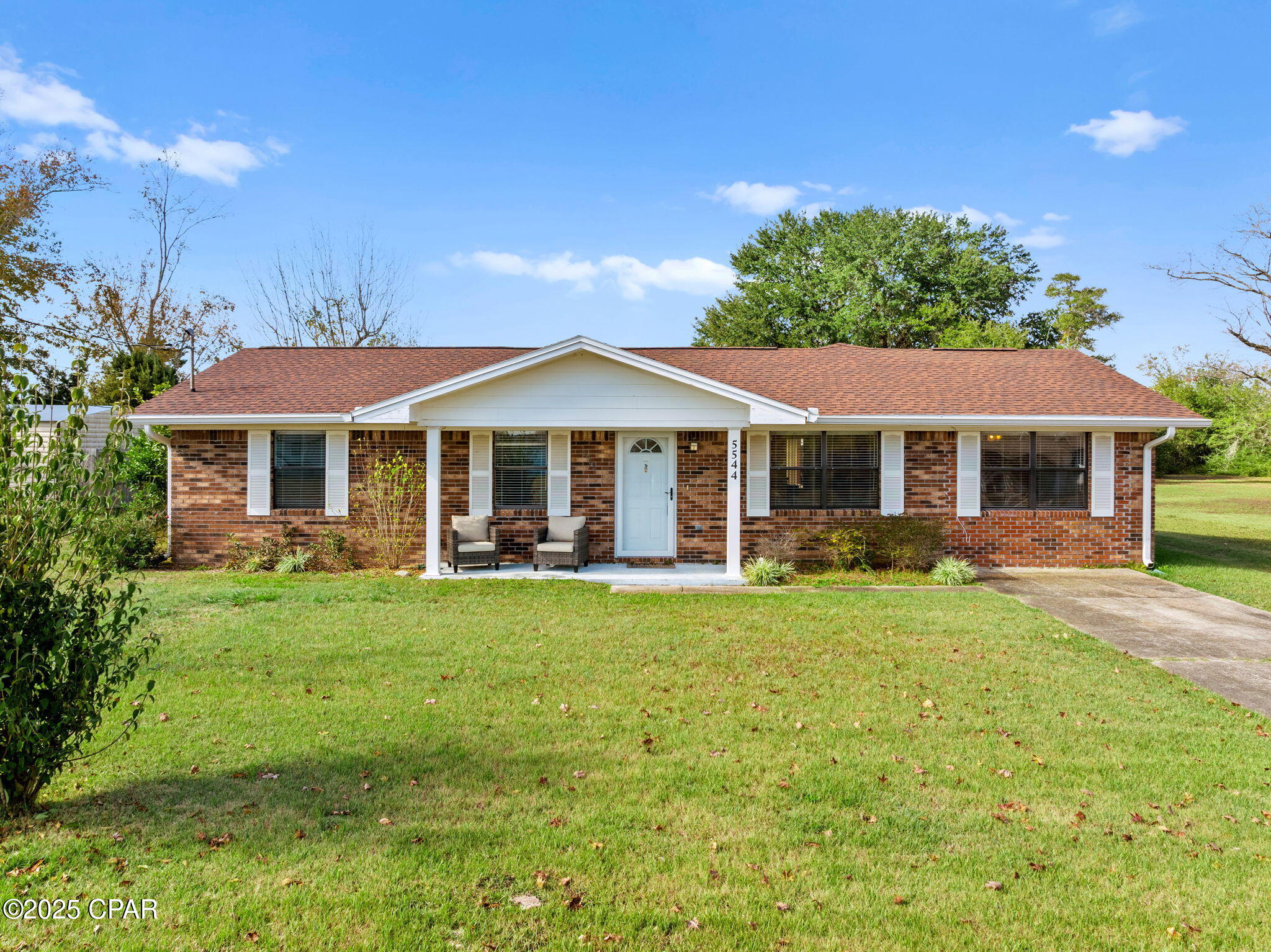 Image 2 For 5544 Lakewood Circle