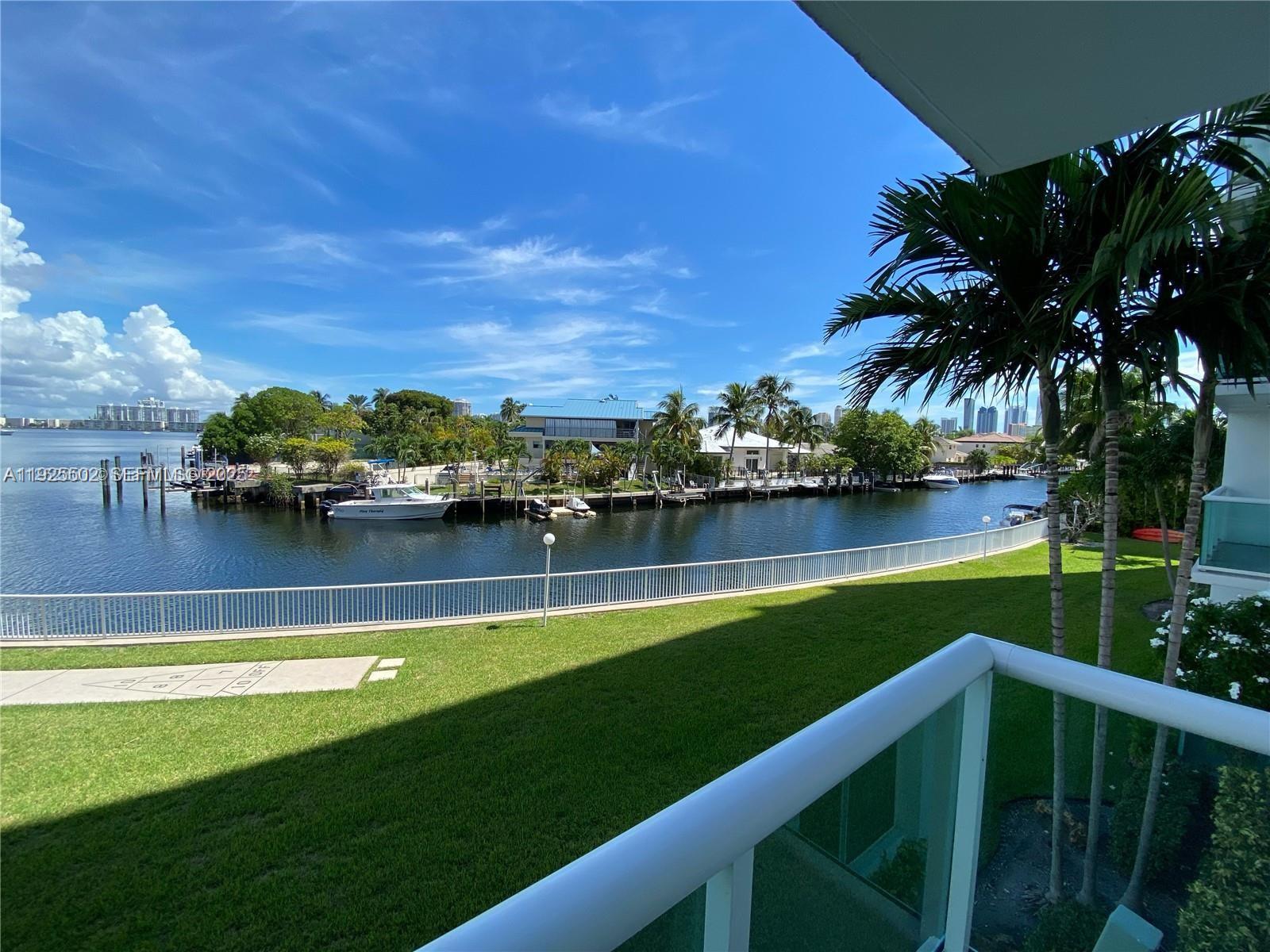 Stratford House Condo