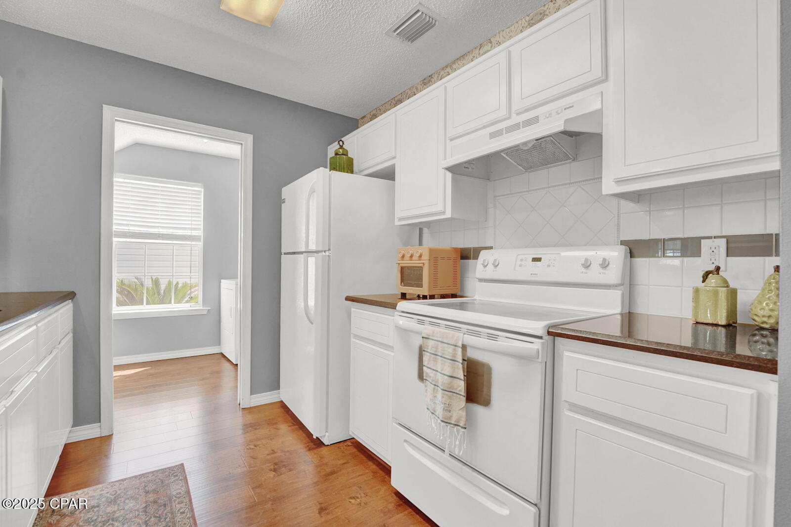 Image 10 For 231 Via Largo  39b