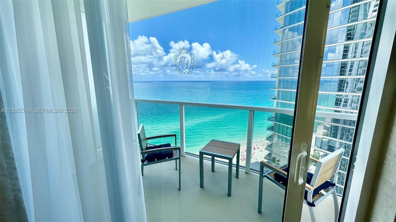 18001 Collins Ave Unit 2512, Sunny Isles Beach, Florida 33160