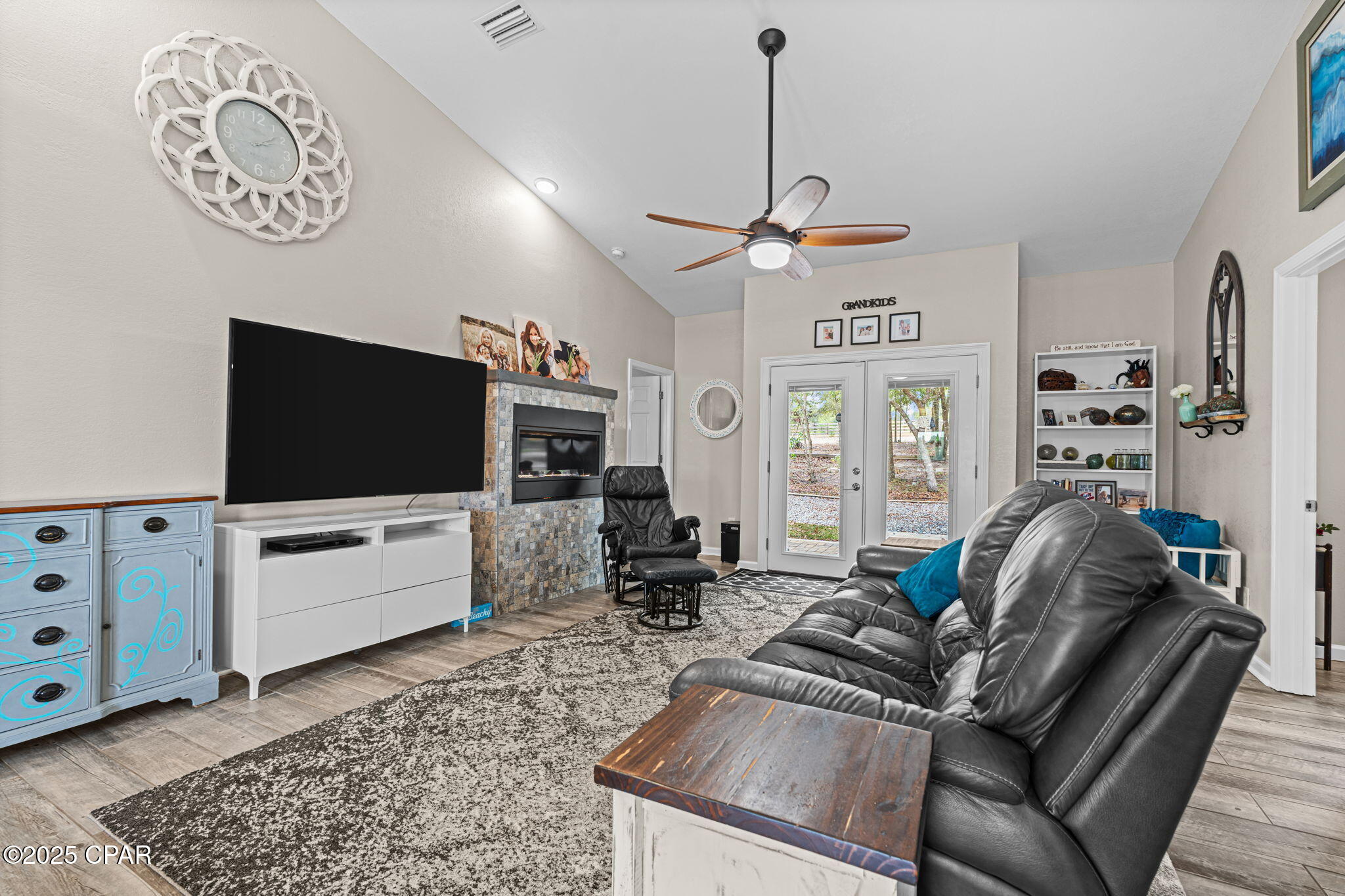 Image 11 For 4958 Lake Ridge Drive