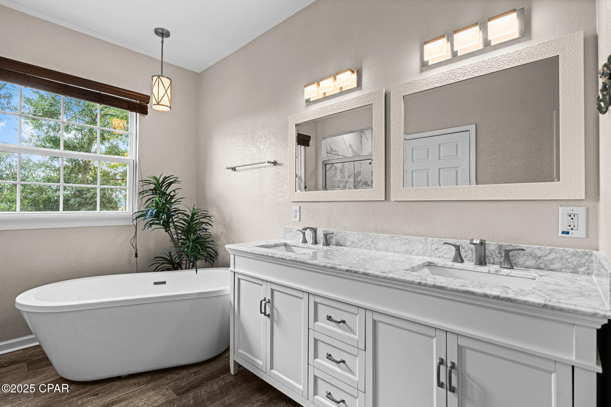 Image 23 For 4958 Lake Ridge Drive