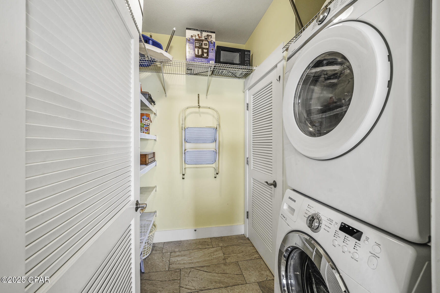 Image 27 For 123 Sapodilla Lane