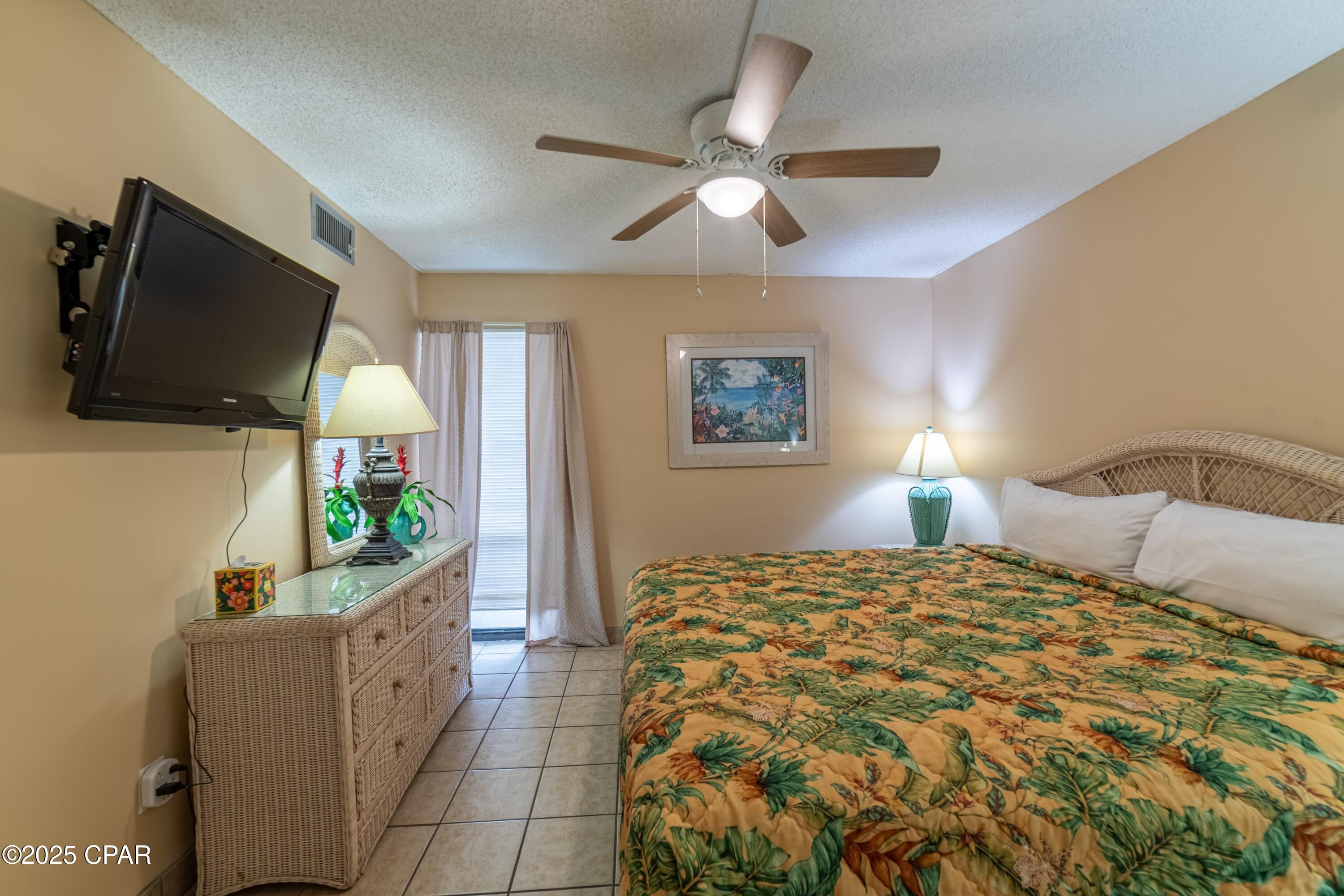 Image 15 For 11619 Front Beach Road 811