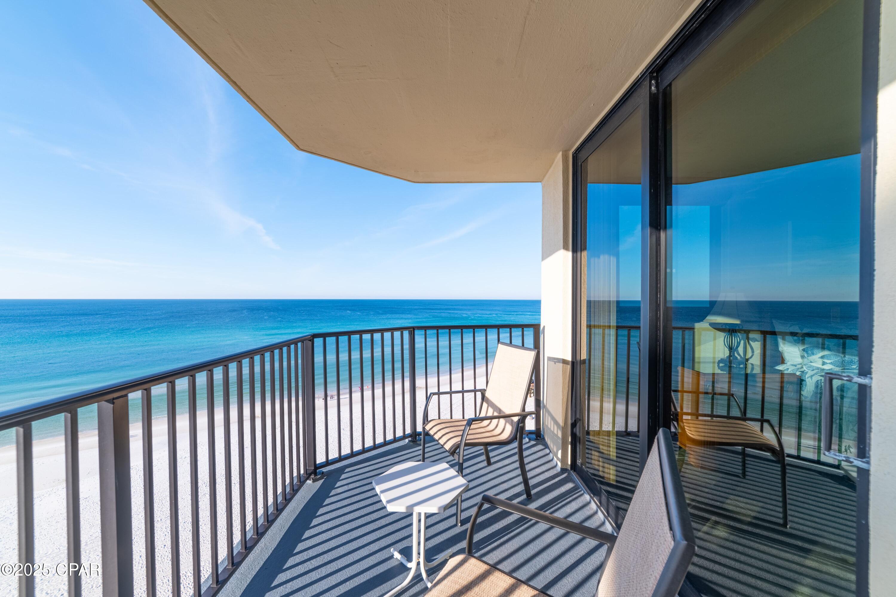 Listing photo id 13 for 9850 Thomas Drive 1008w