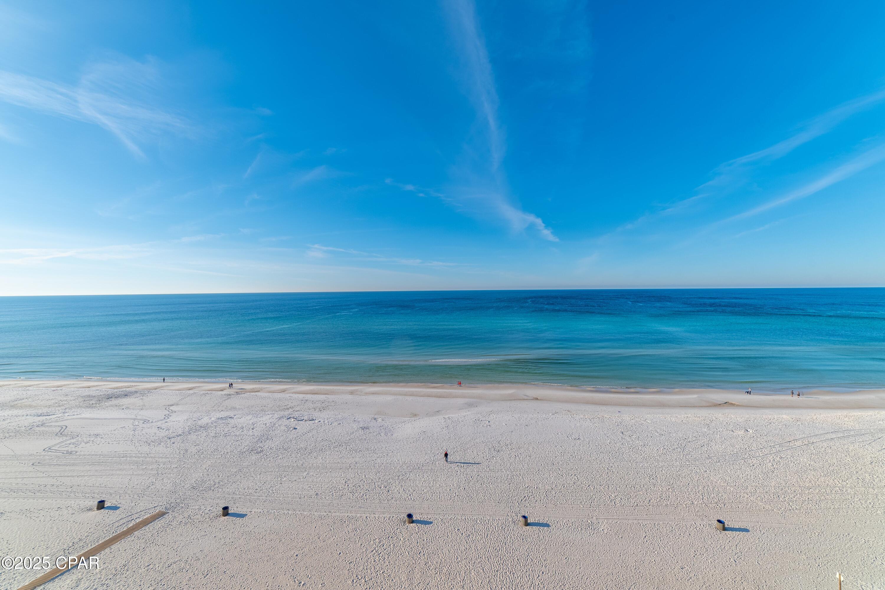 Listing photo id 17 for 9850 Thomas Drive 1008w