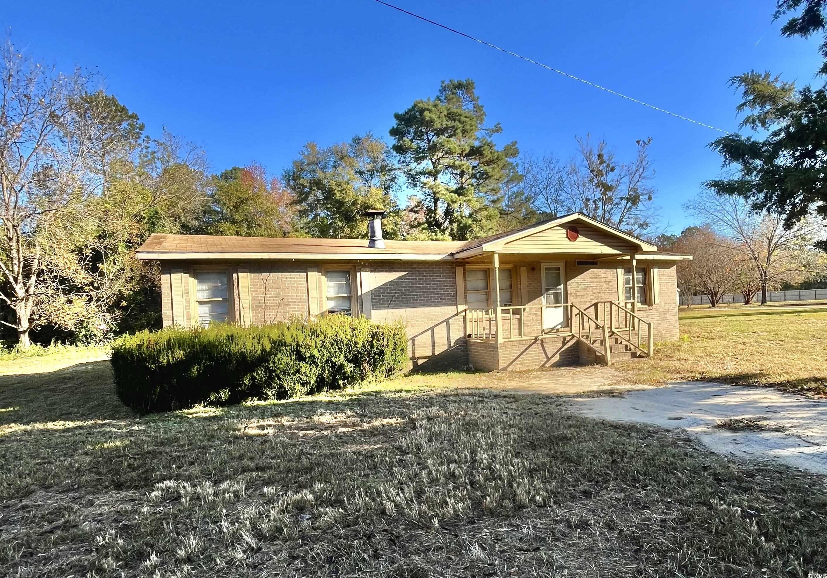 103 Bulldog Ln Lake City, SC 29560