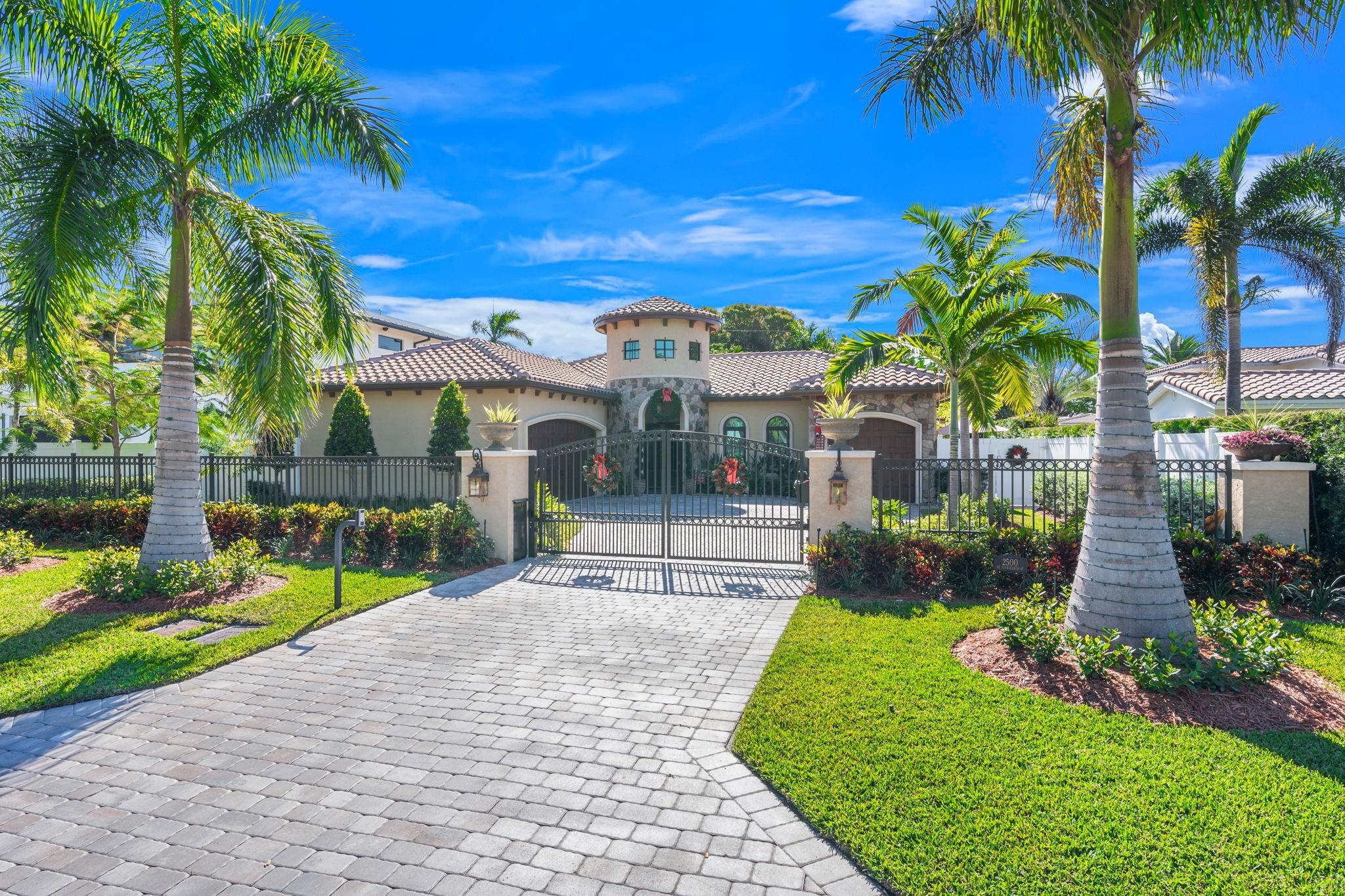 House for Sale in Fort Lauderdale, FL