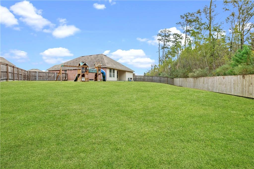 Homes for sale in Denham Springs, LA | 8200 Fairlane Dr, Denham Springs, LA 70726 | MLS# 2533384