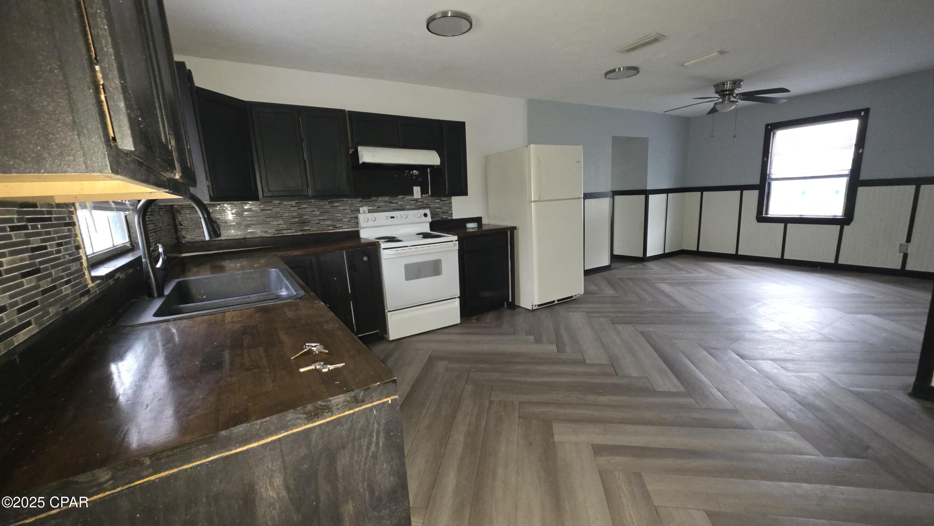 Image 15 For 1514 Delaware Avenue