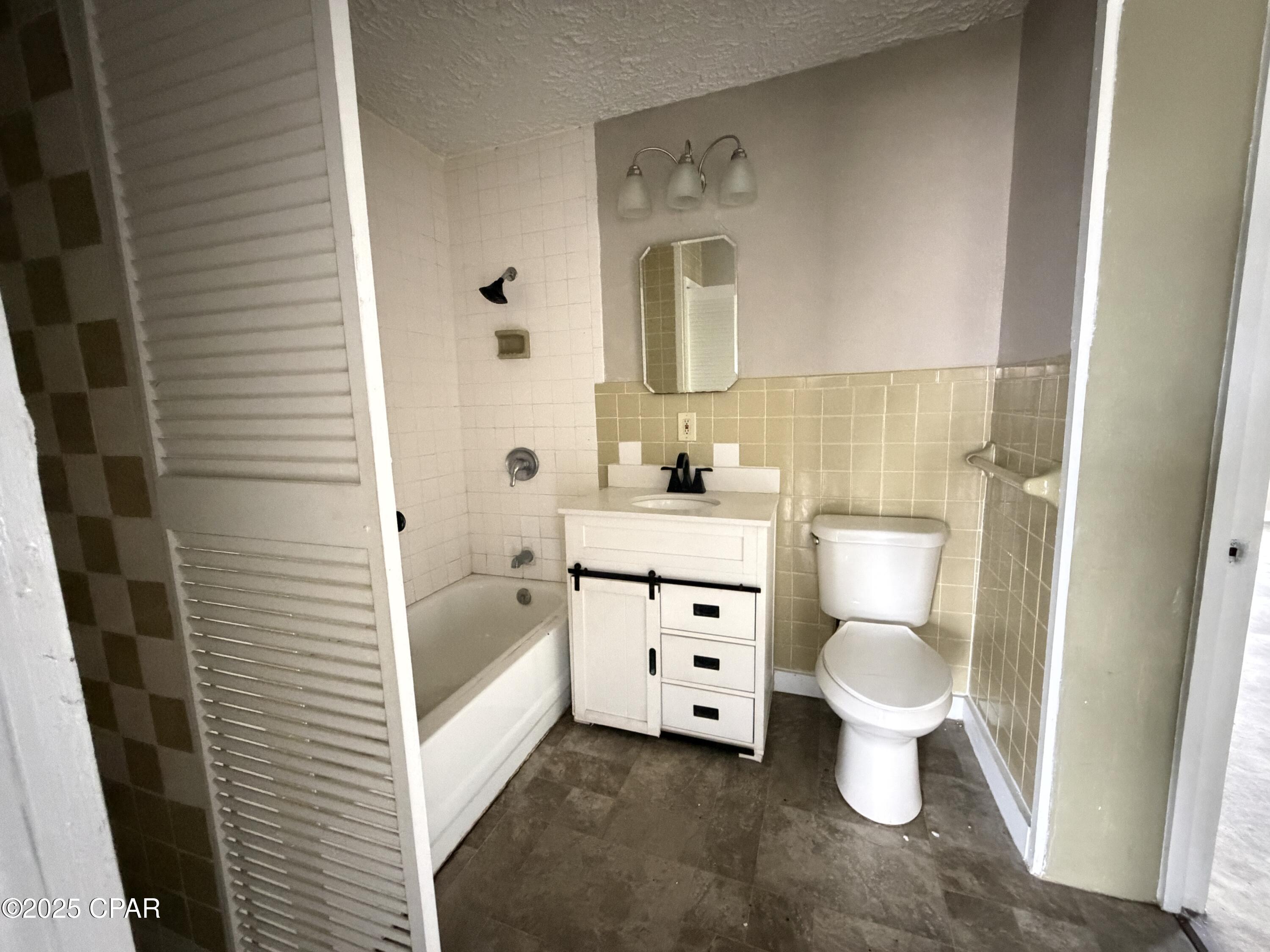 Image 24 For 1514 Delaware Avenue