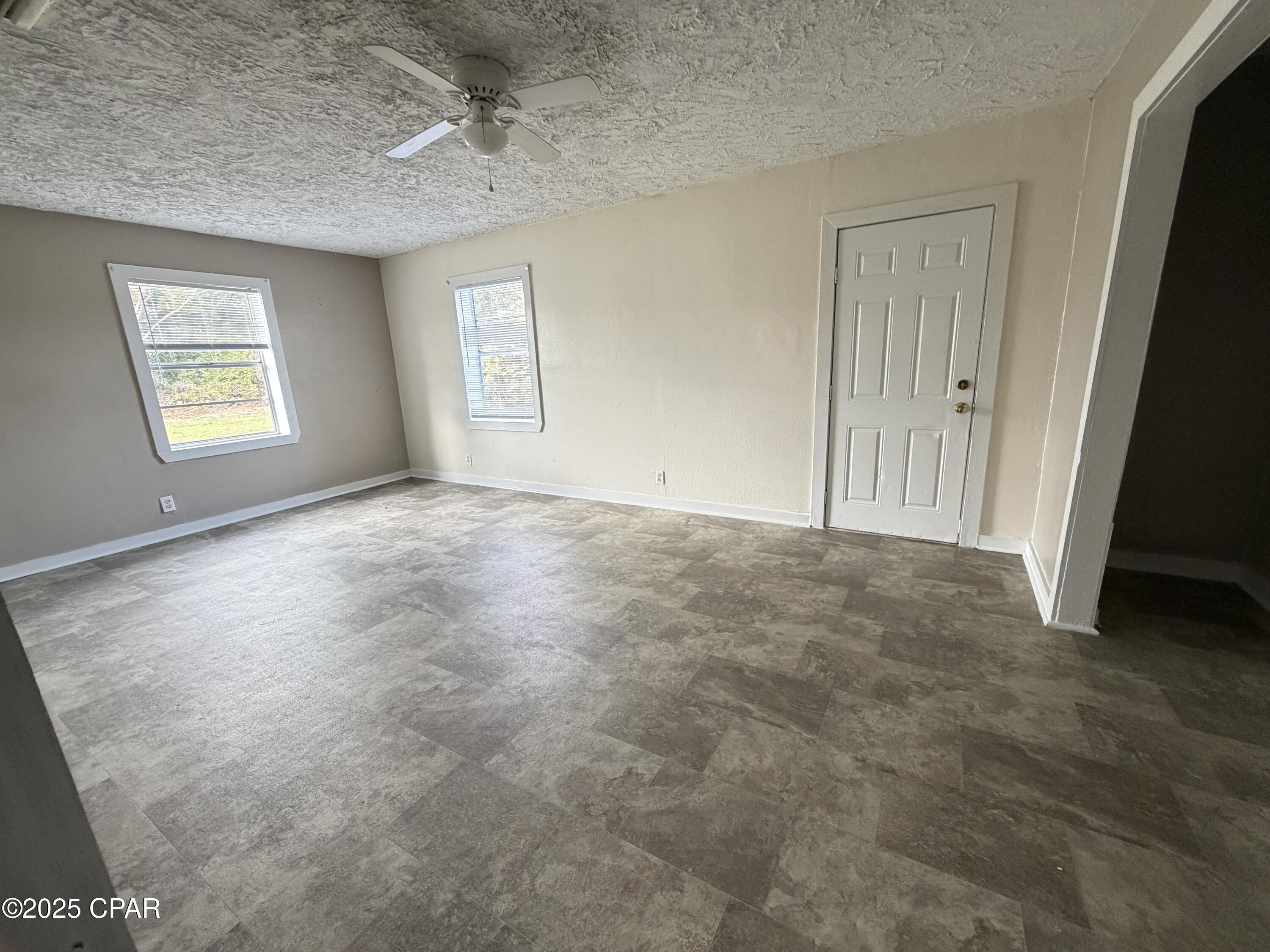 Image 25 For 1514 Delaware Avenue