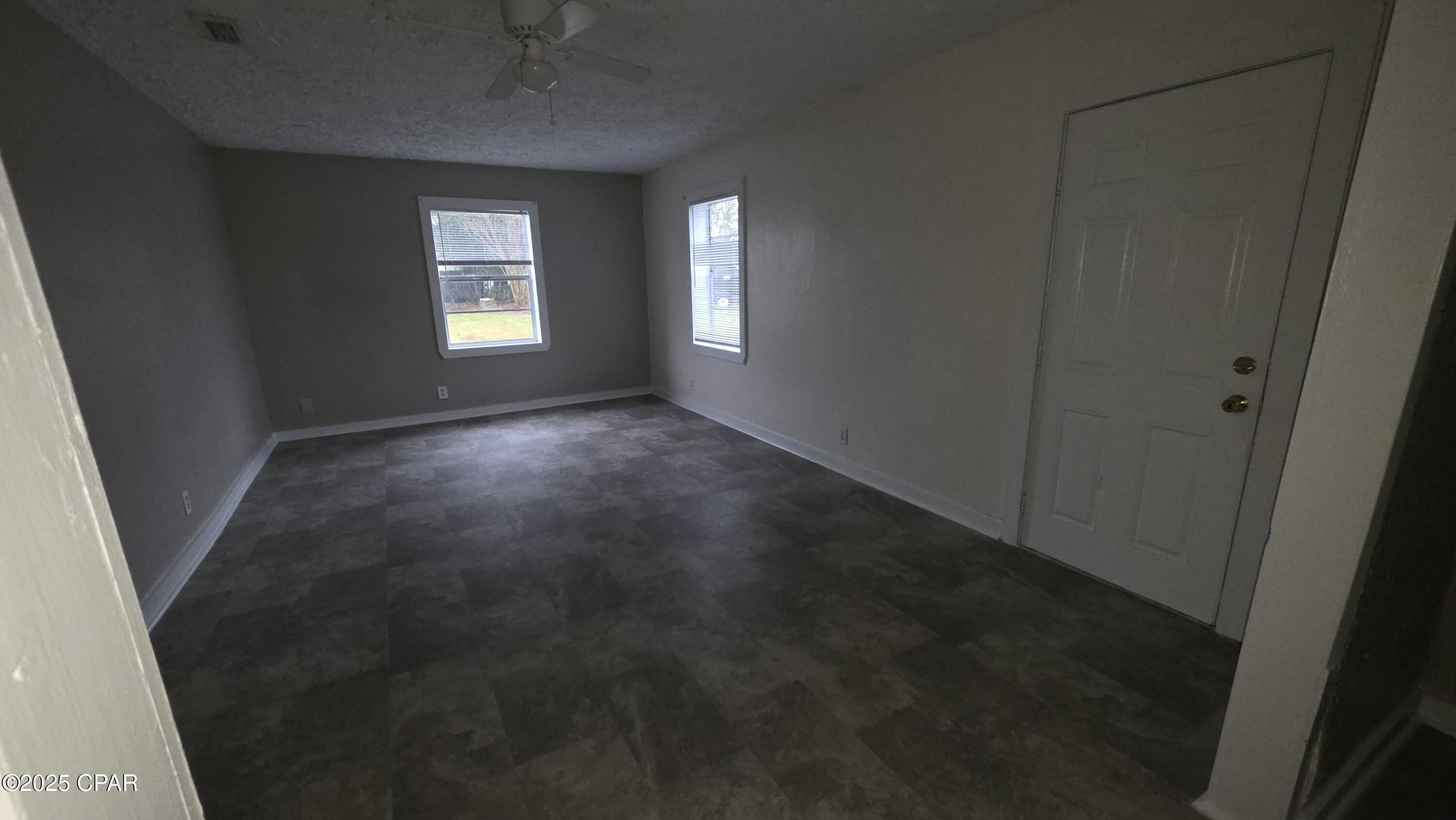 Image 42 For 1514 Delaware Avenue