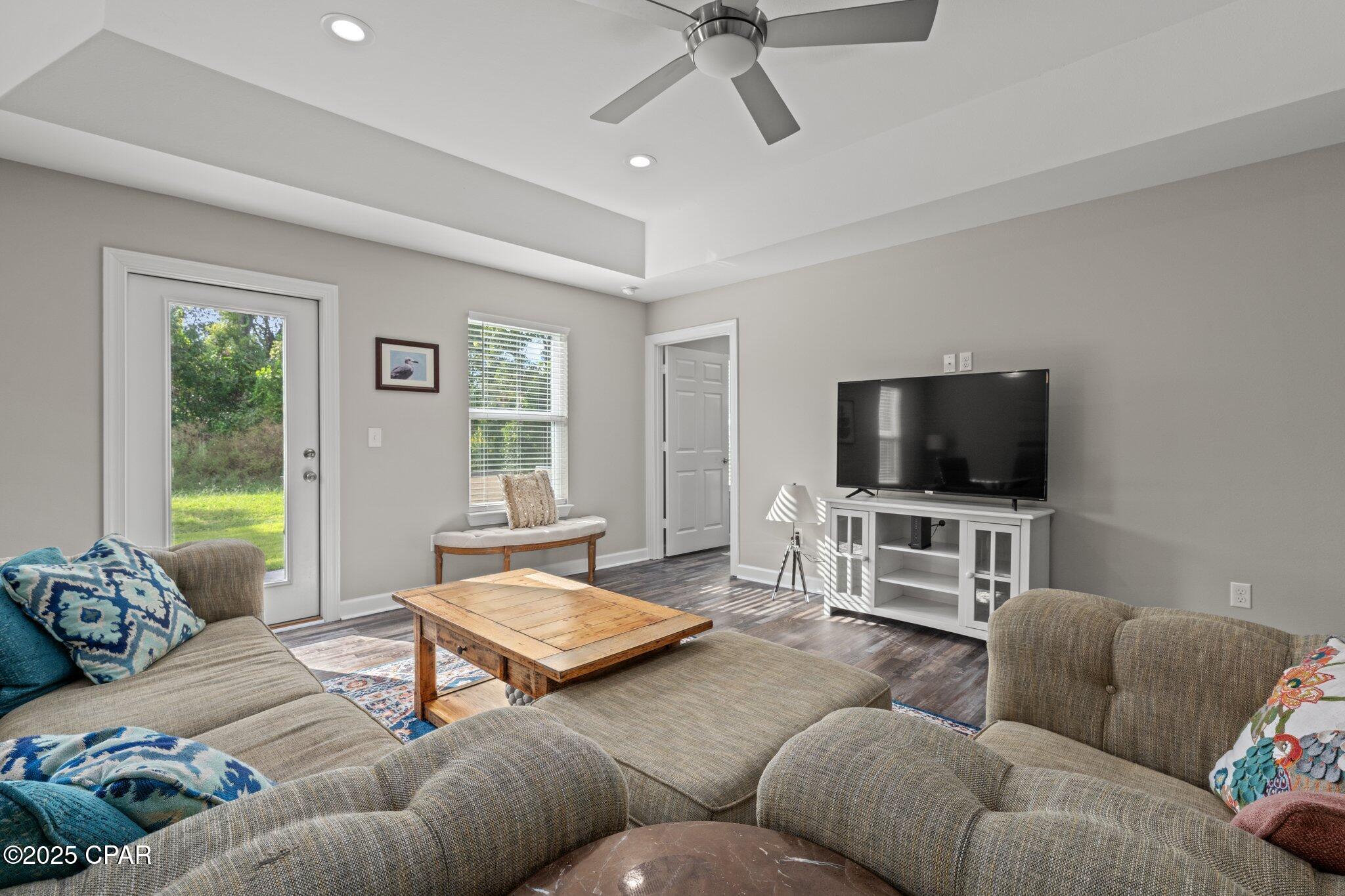 Image 13 For 1709 Hickory Avenue