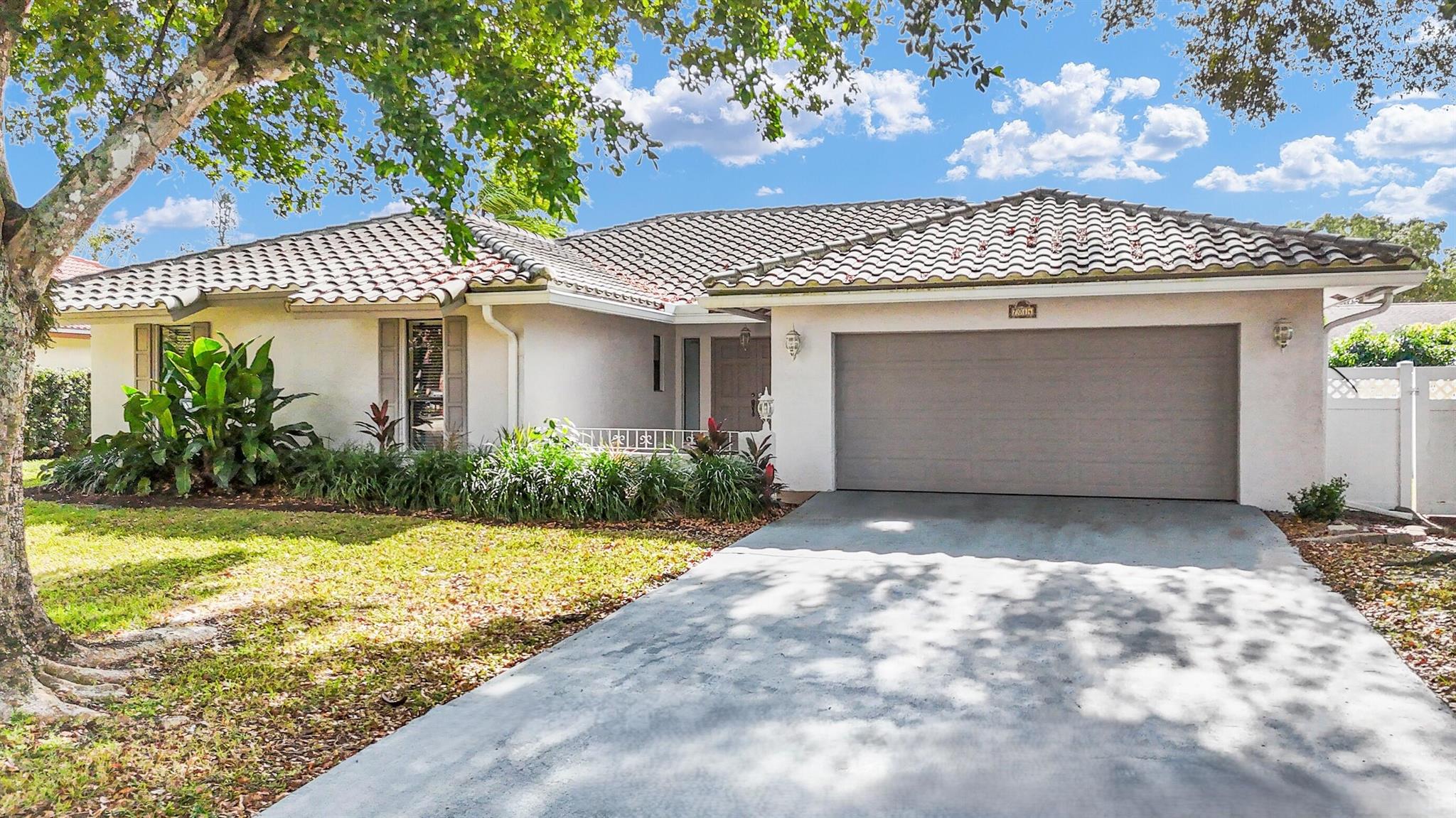 Homes for sale in Coral Springs, FL | 7014 Nw 38th Manor, Coral Springs, FL 33065 | MLS# R11145480