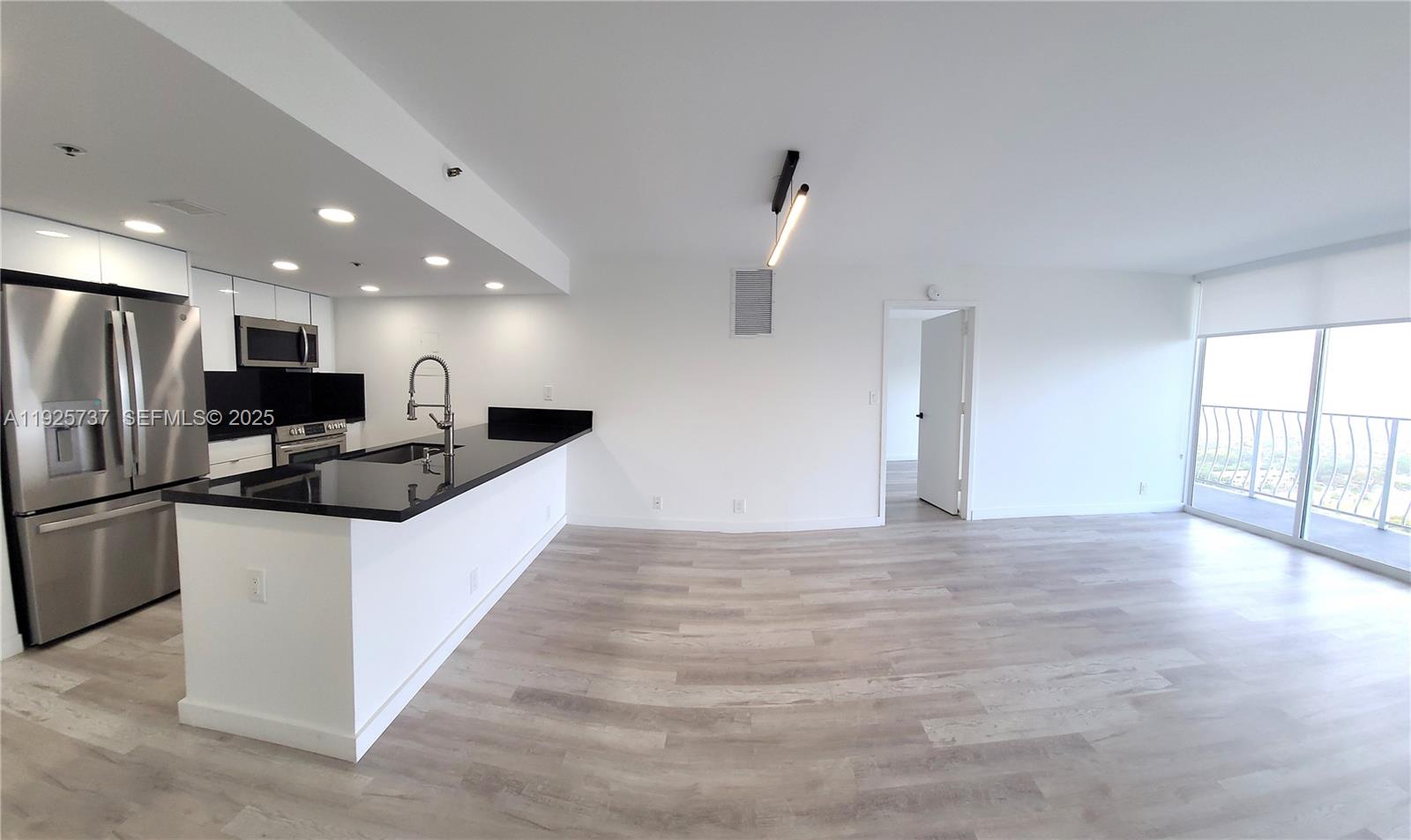 The Grandview Palace Cond