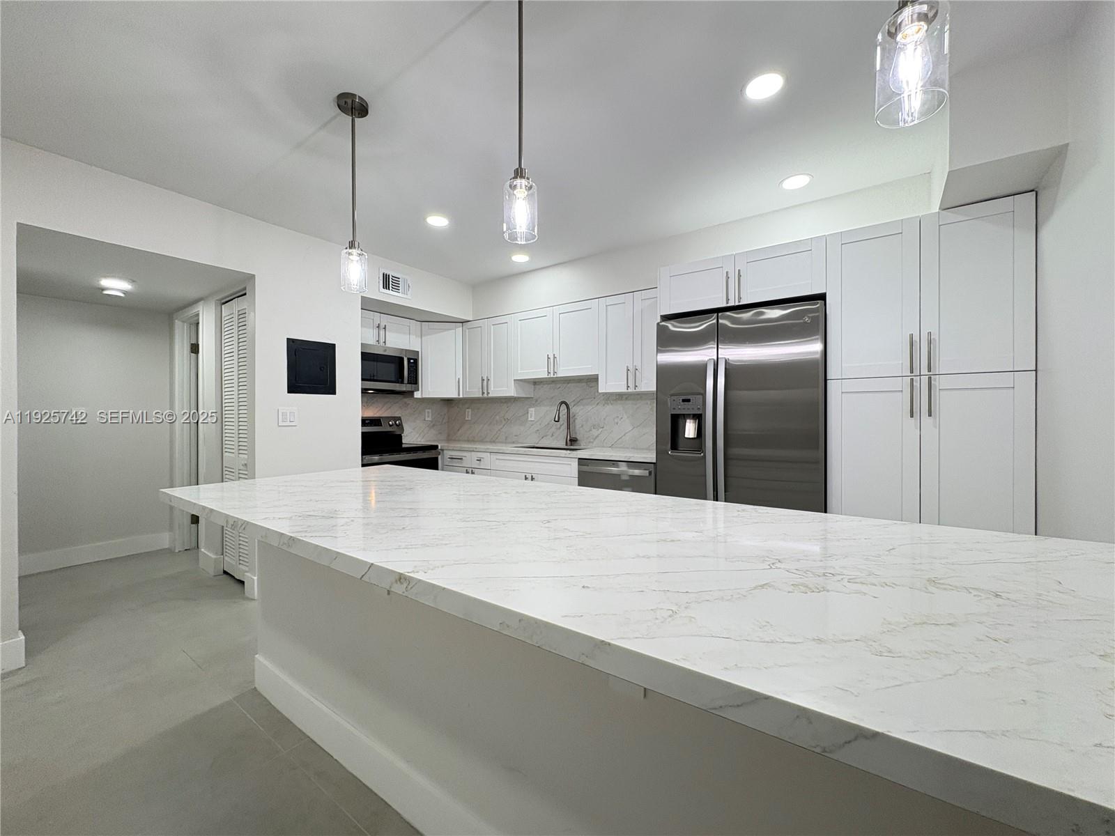 Venetian Palms Condo