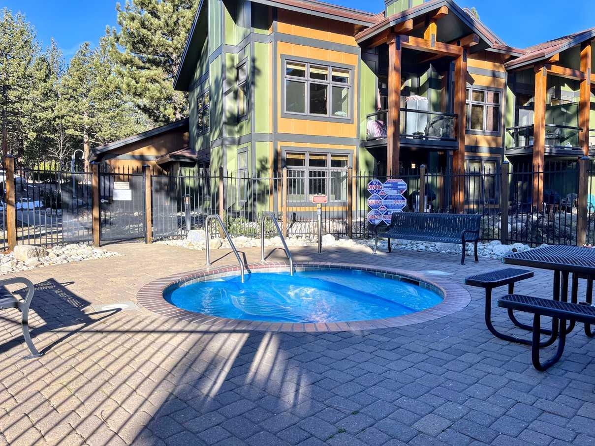 2004 Sierra Star Parkway 14