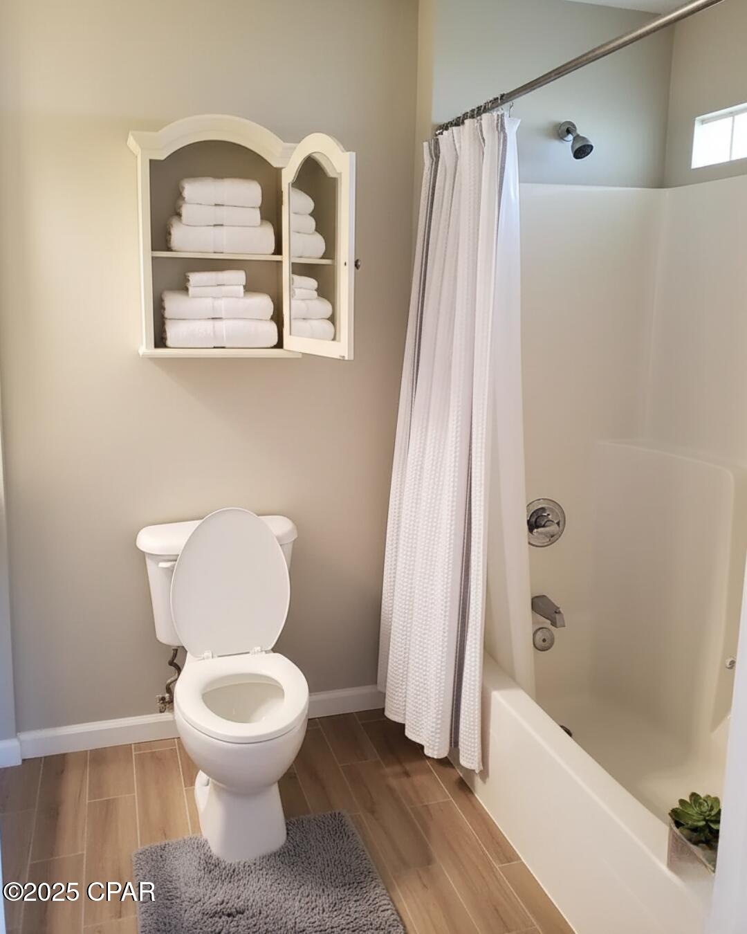 Image 6 For 131 Gwyn Drive D