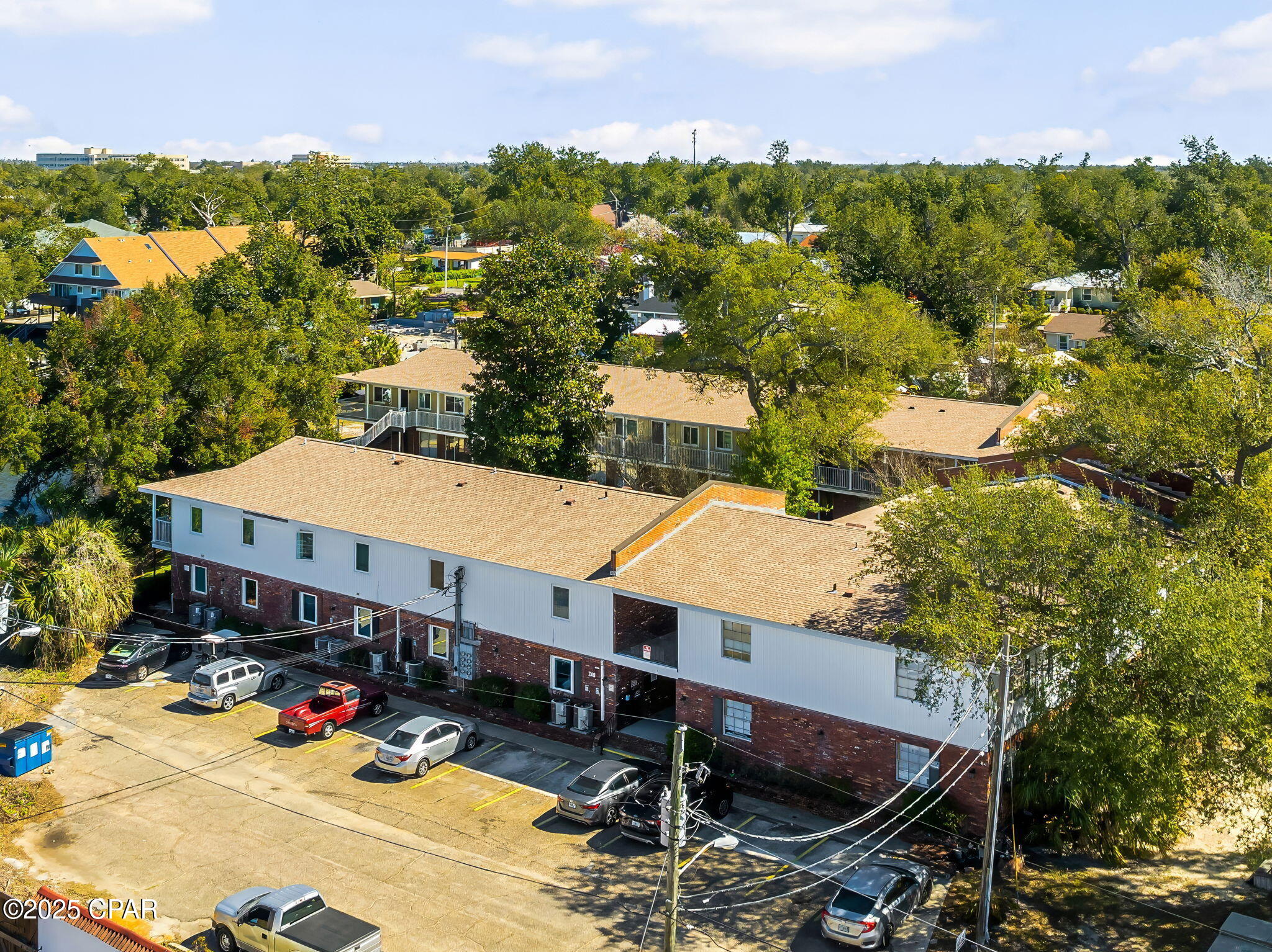 Listing photo id 15 for 240 Harmon Avenue