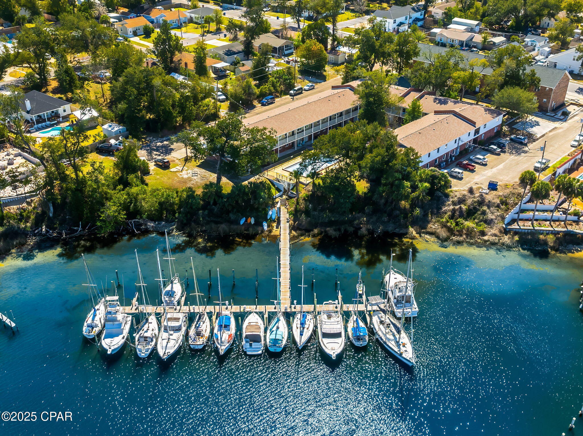 Listing photo id 21 for 240 Harmon Avenue