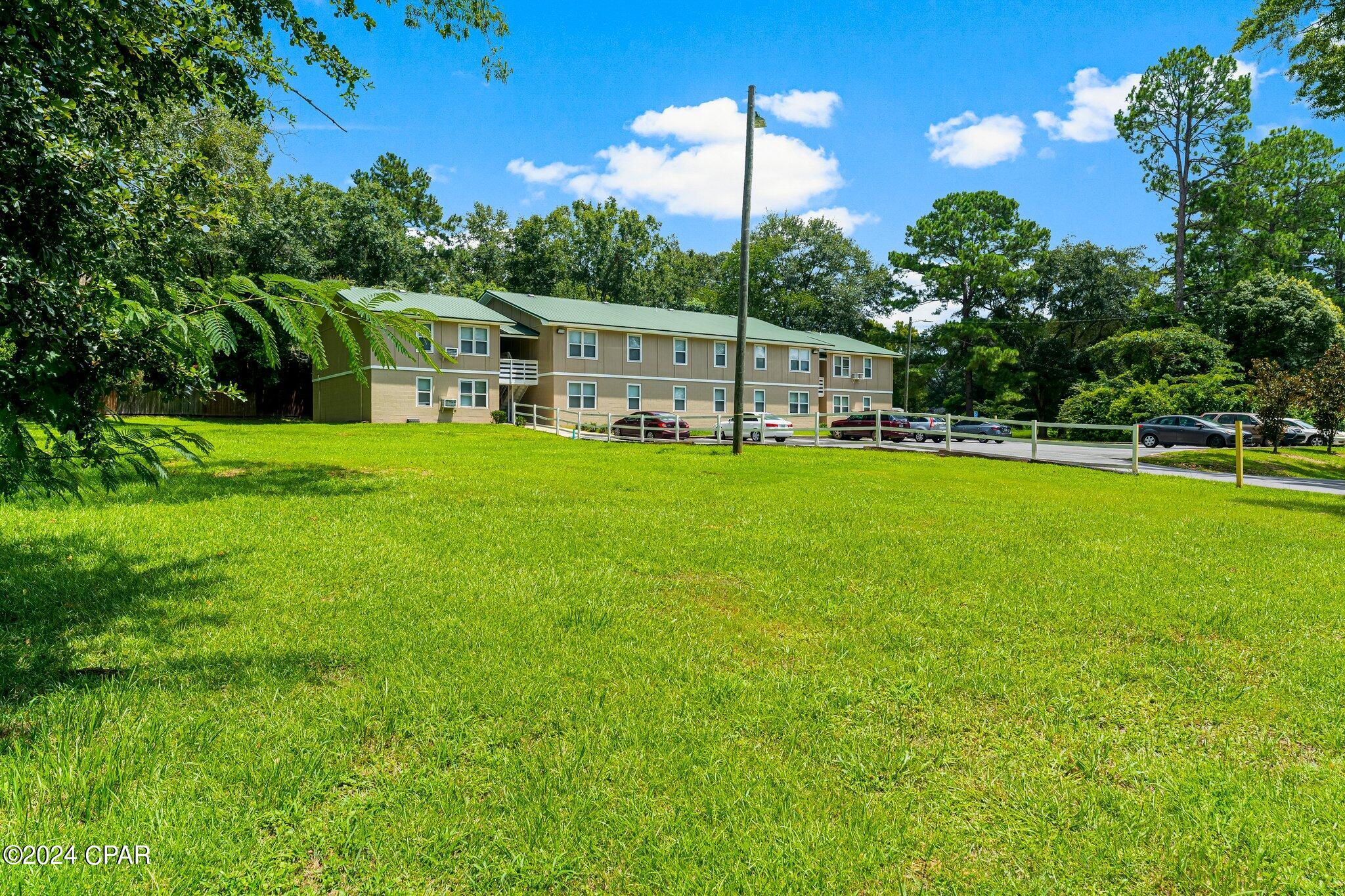 Image 11 For 872 Deer Wood Lane