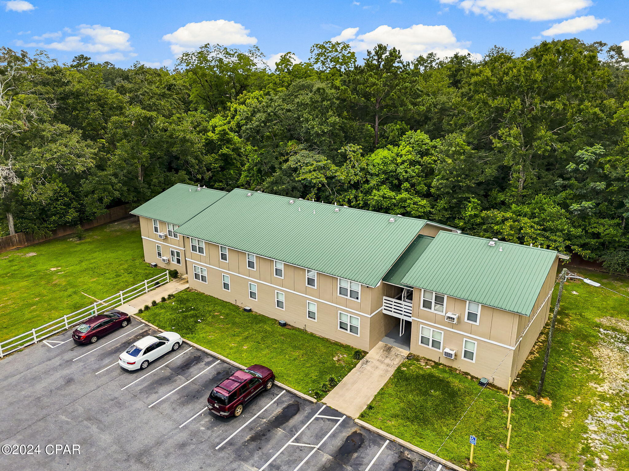 Image 14 For 872 Deer Wood Lane