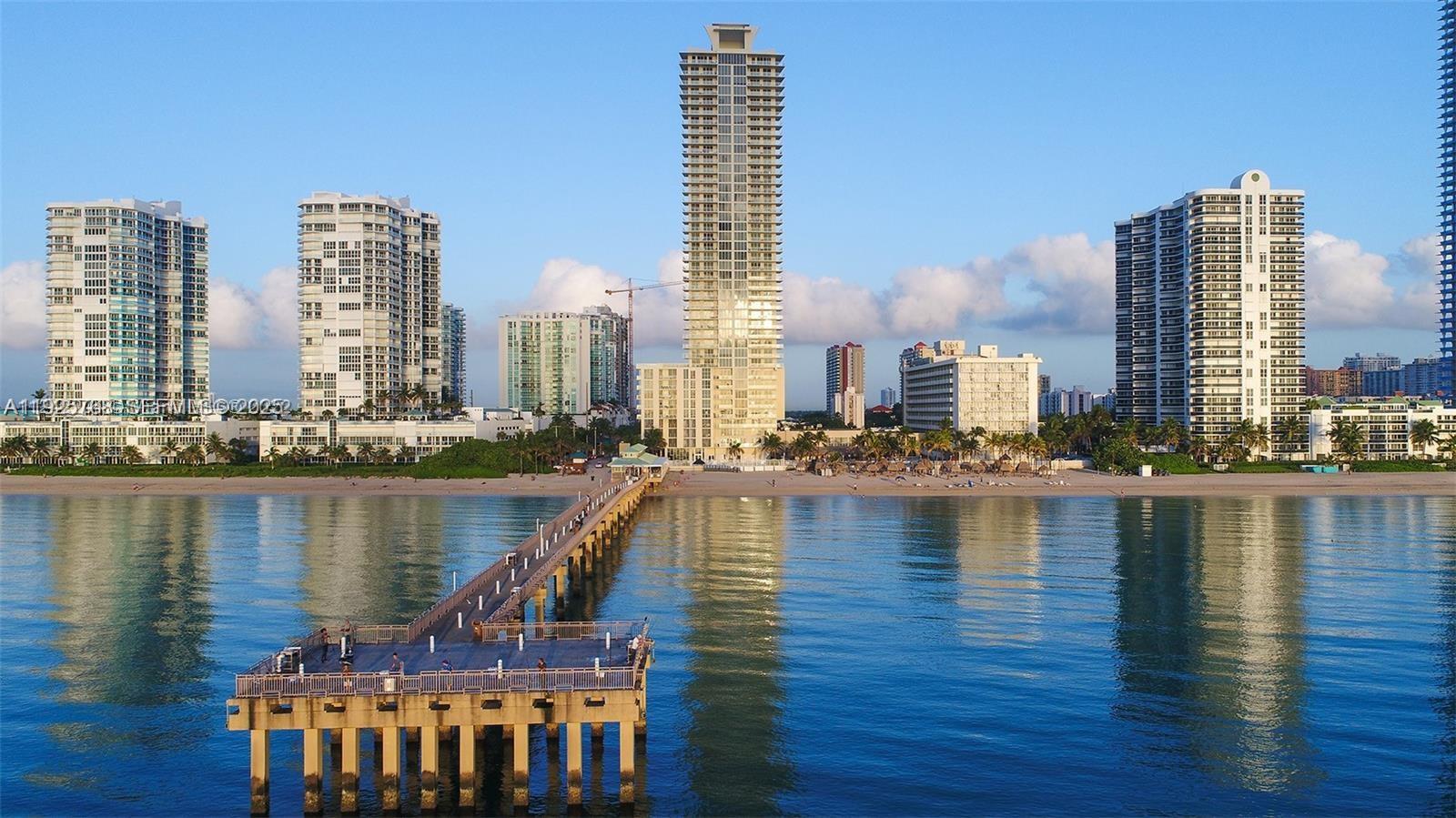 La Perla Condo