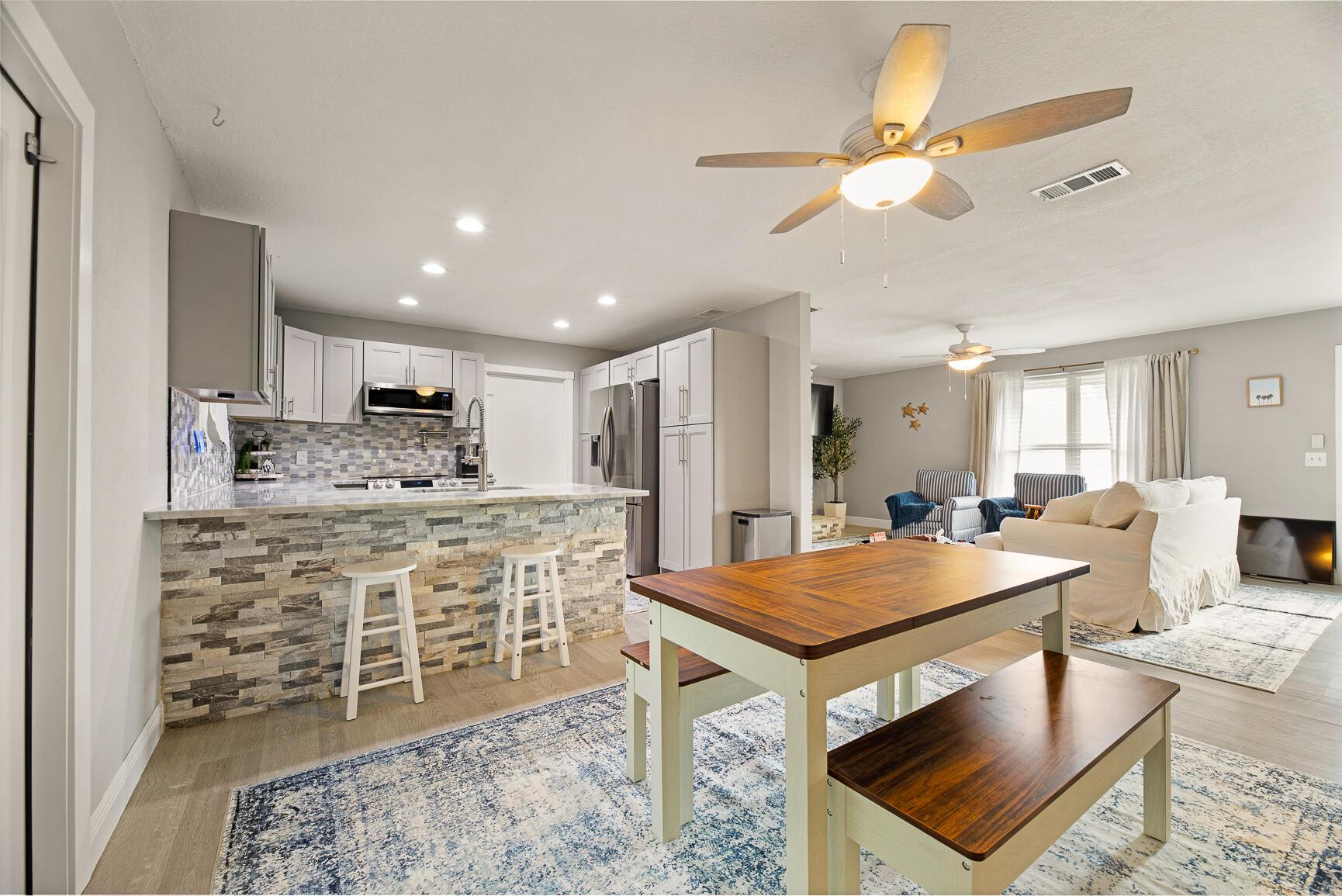 Homes for sale in Fort Pierce, FL | 6015 Seagrape Dr, Fort Pierce, FL 34982 | MLS# R11145538